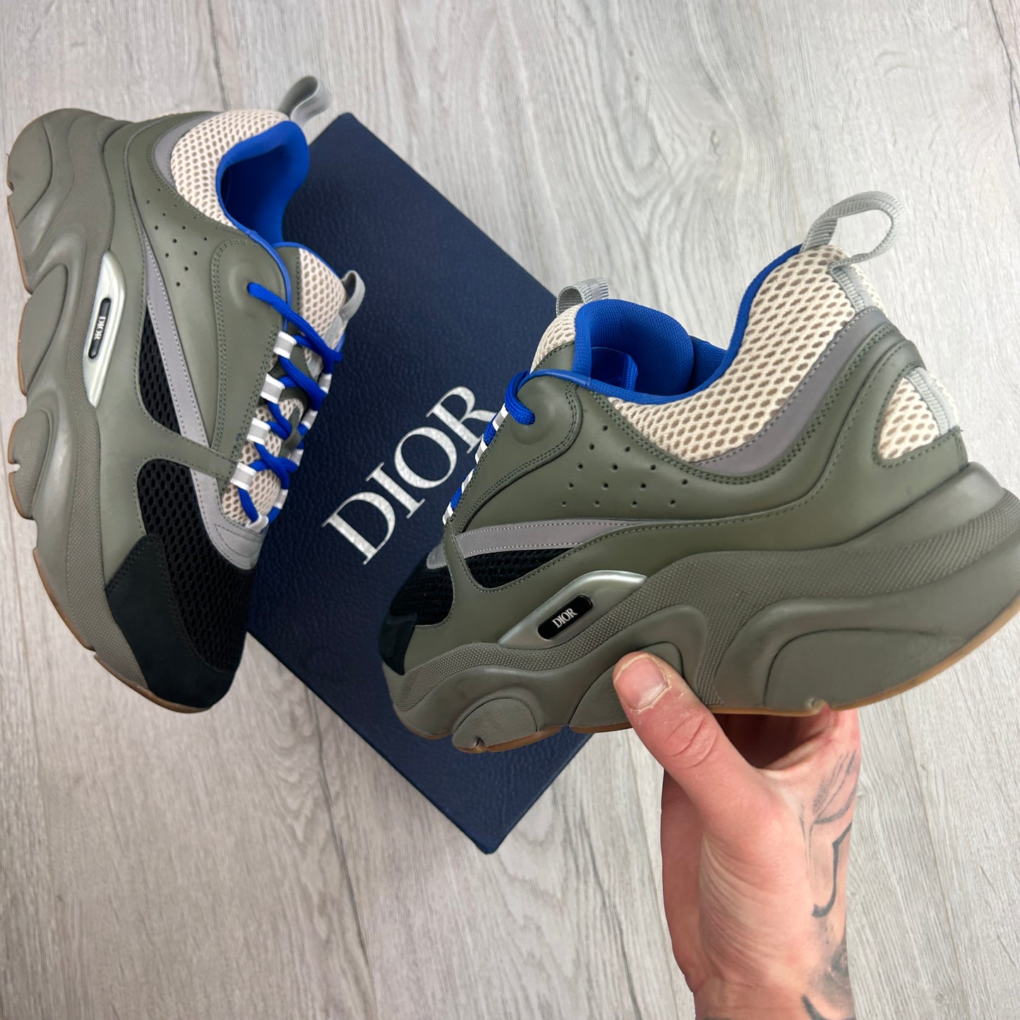 Dior B22 Men’s Khaki Green & Blue Trainers - 45 (Uk 10/10.5)