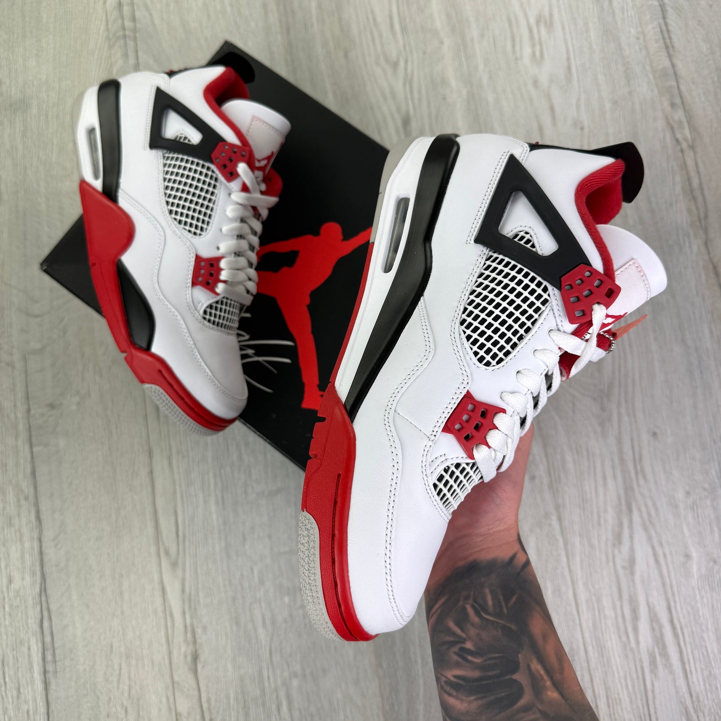 Jordan 4 Retro Fire Red Trainers (2020) - Uk 9
