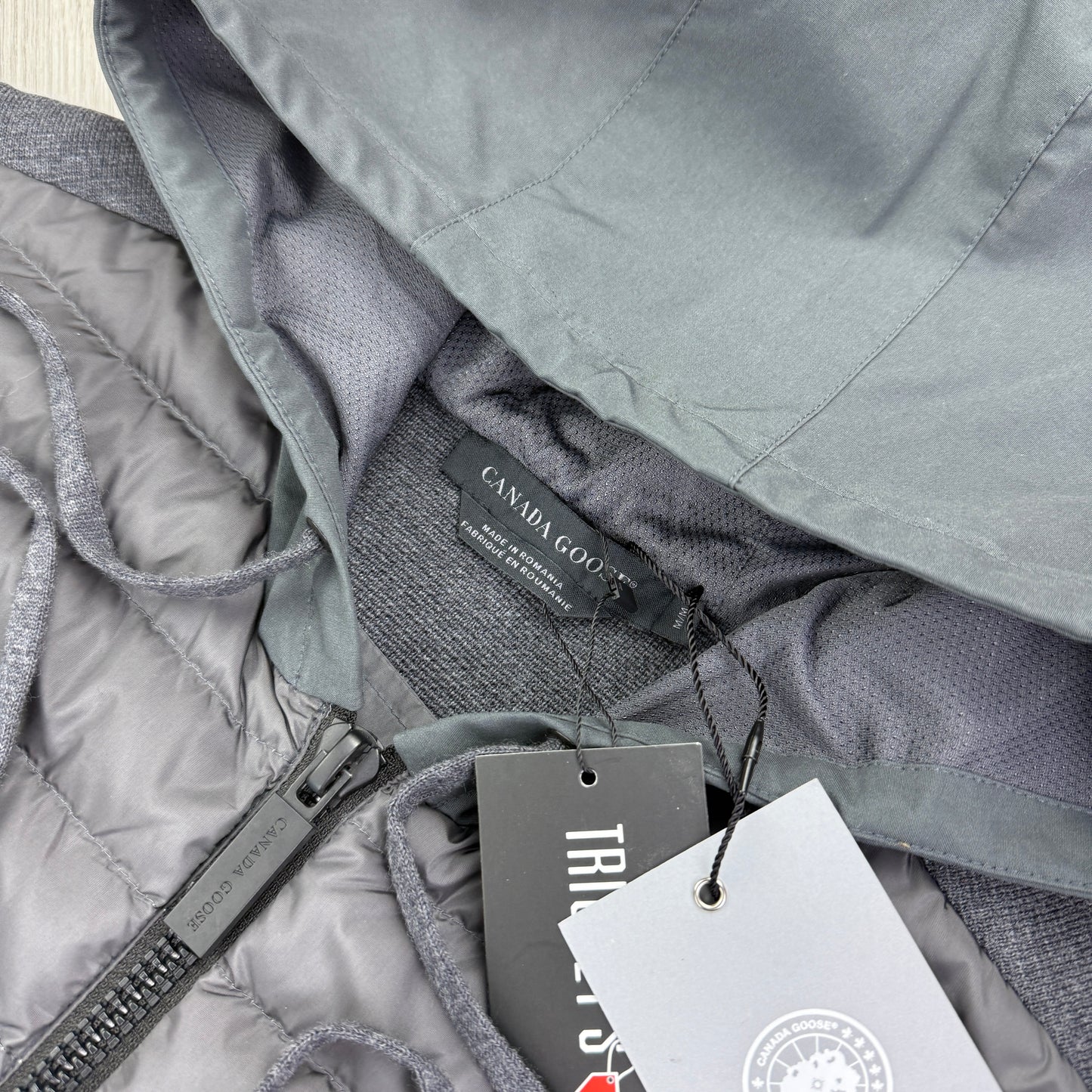 Canada Goose Men’s Grey 1/4 Zip Cardigan - Medium