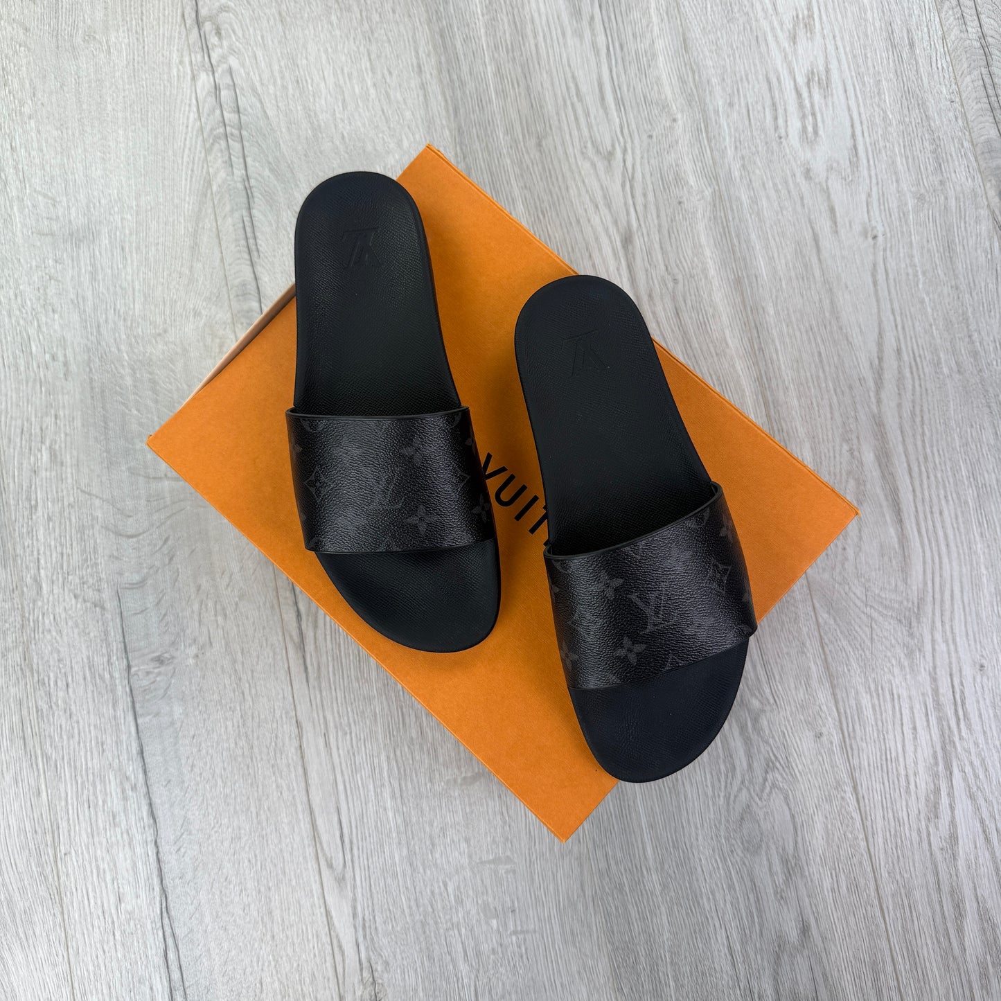 Louis Vuitton Men’s Black Leather Sliders - Uk 10.5 (Fit Uk 11)