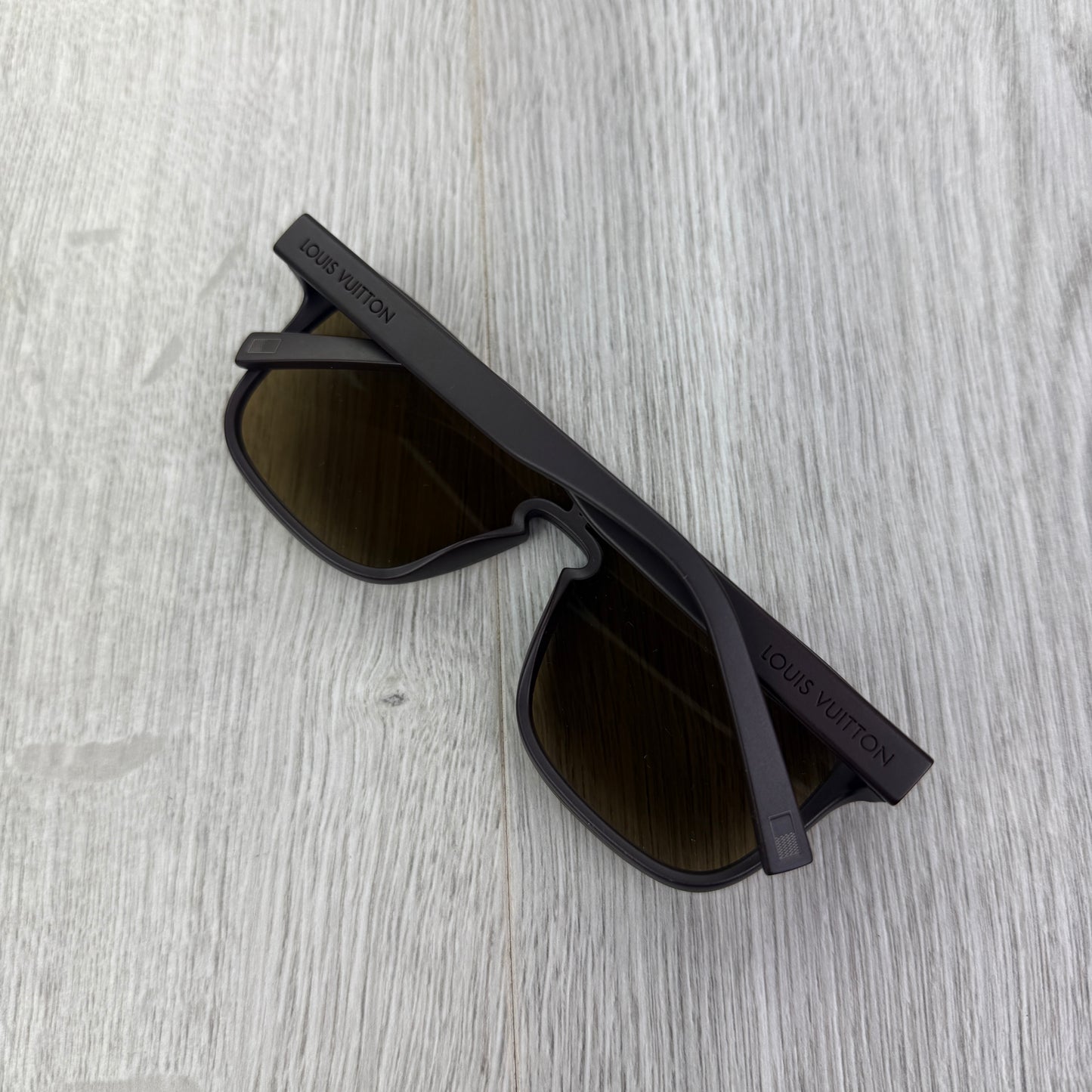 Louis Vuitton Men’s Brown Monogram Waimea Sunglasses
