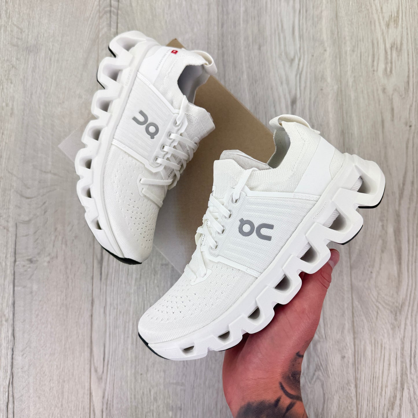On Running Cloud Swift 4 Womens All White Trainers