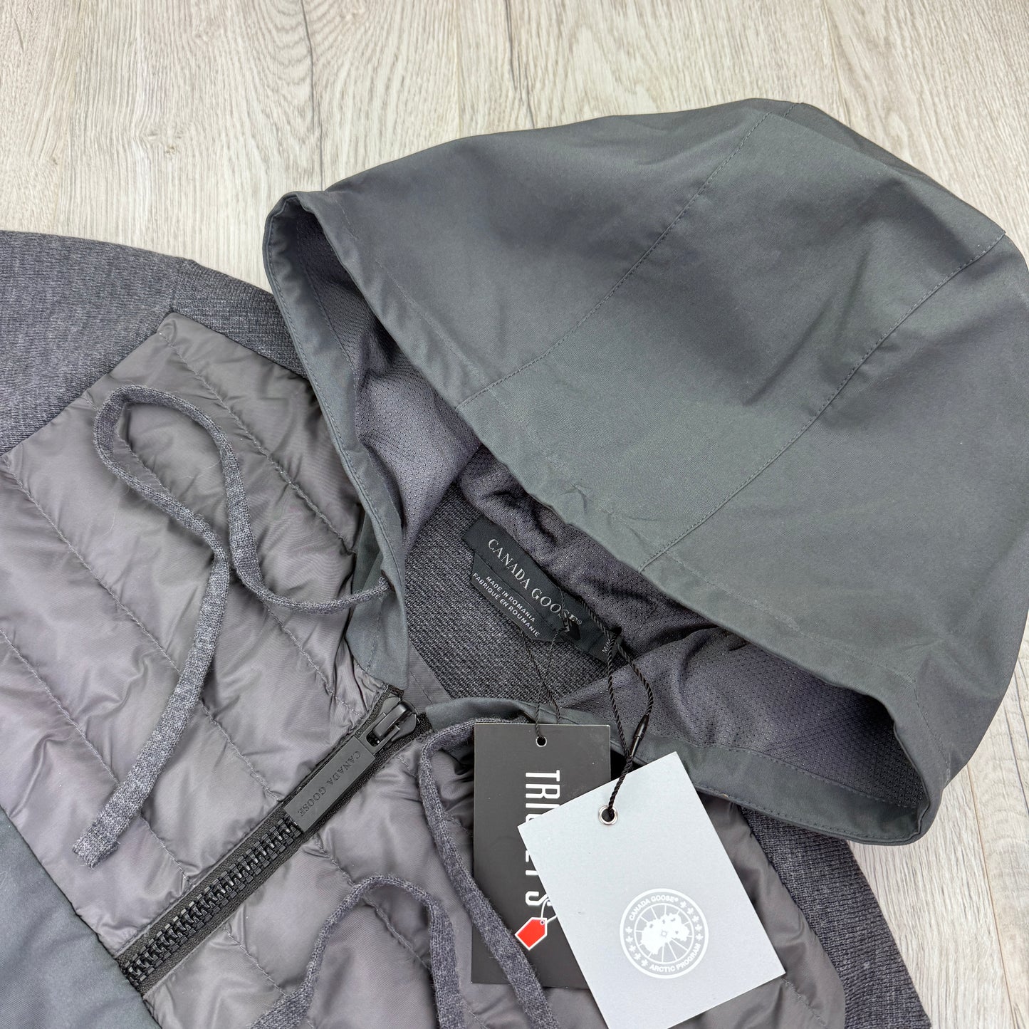 Canada Goose Men’s Grey 1/4 Zip Cardigan - Medium