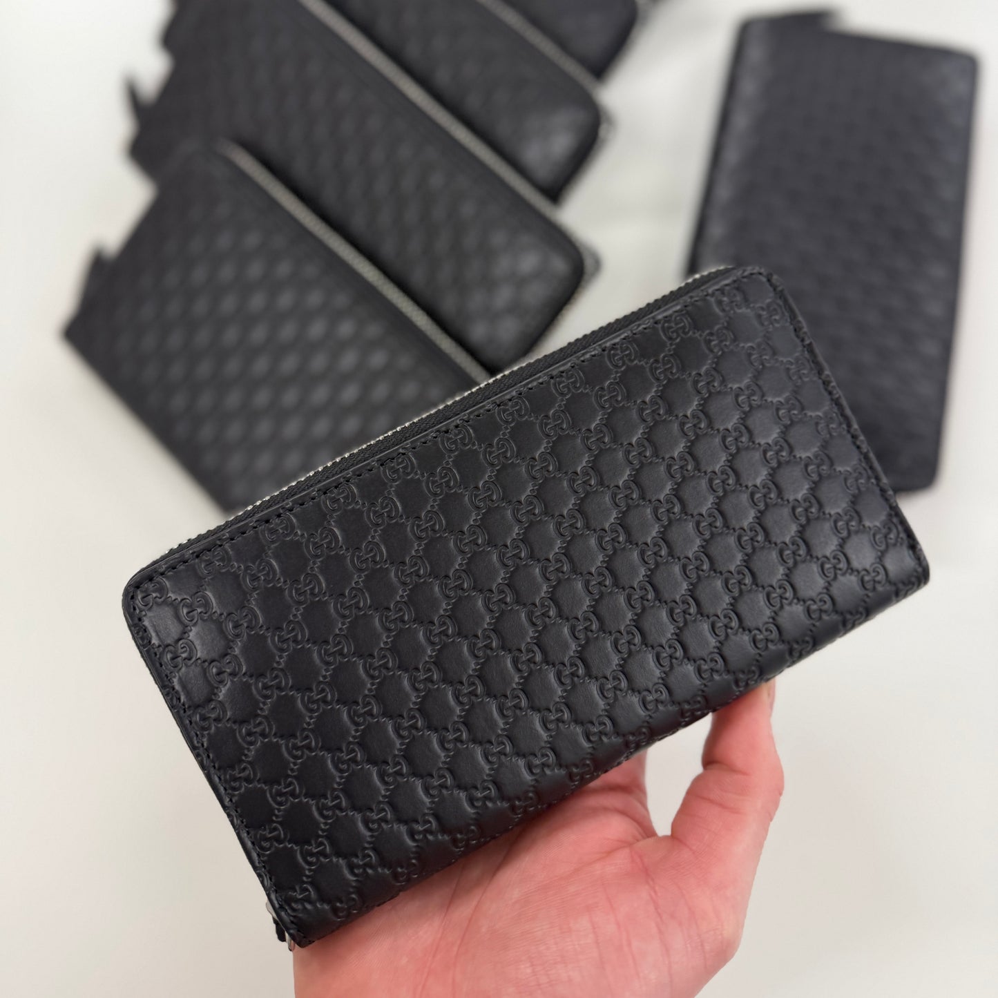 Gucci Black Leather GG Interlocking Zip-up Purse