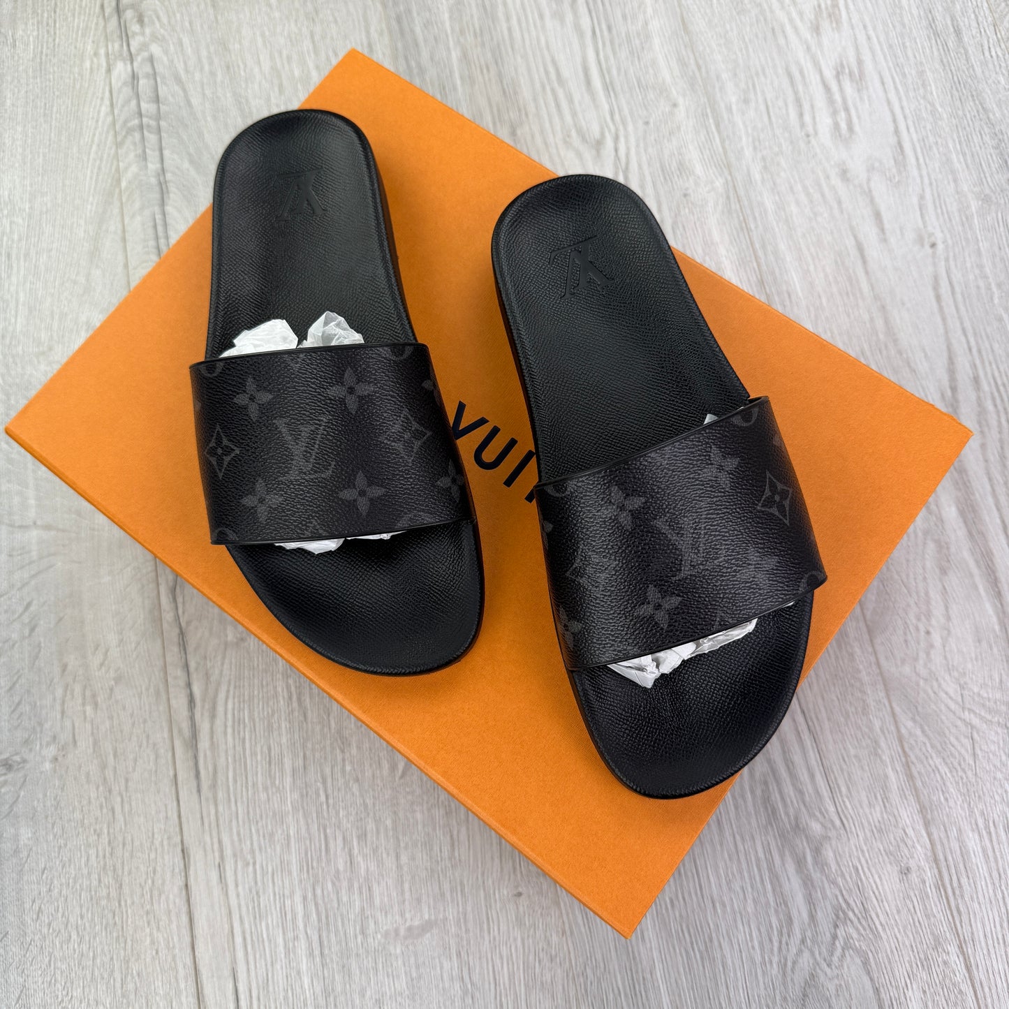 Louis Vuitton Men’s Black Leather Sliders - Uk 7 (Fit 8)