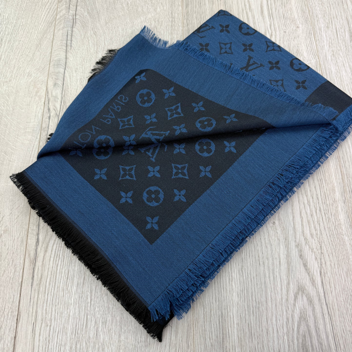 Louis Vuitton Shawls Blue Monogram Shine Style Scarf
