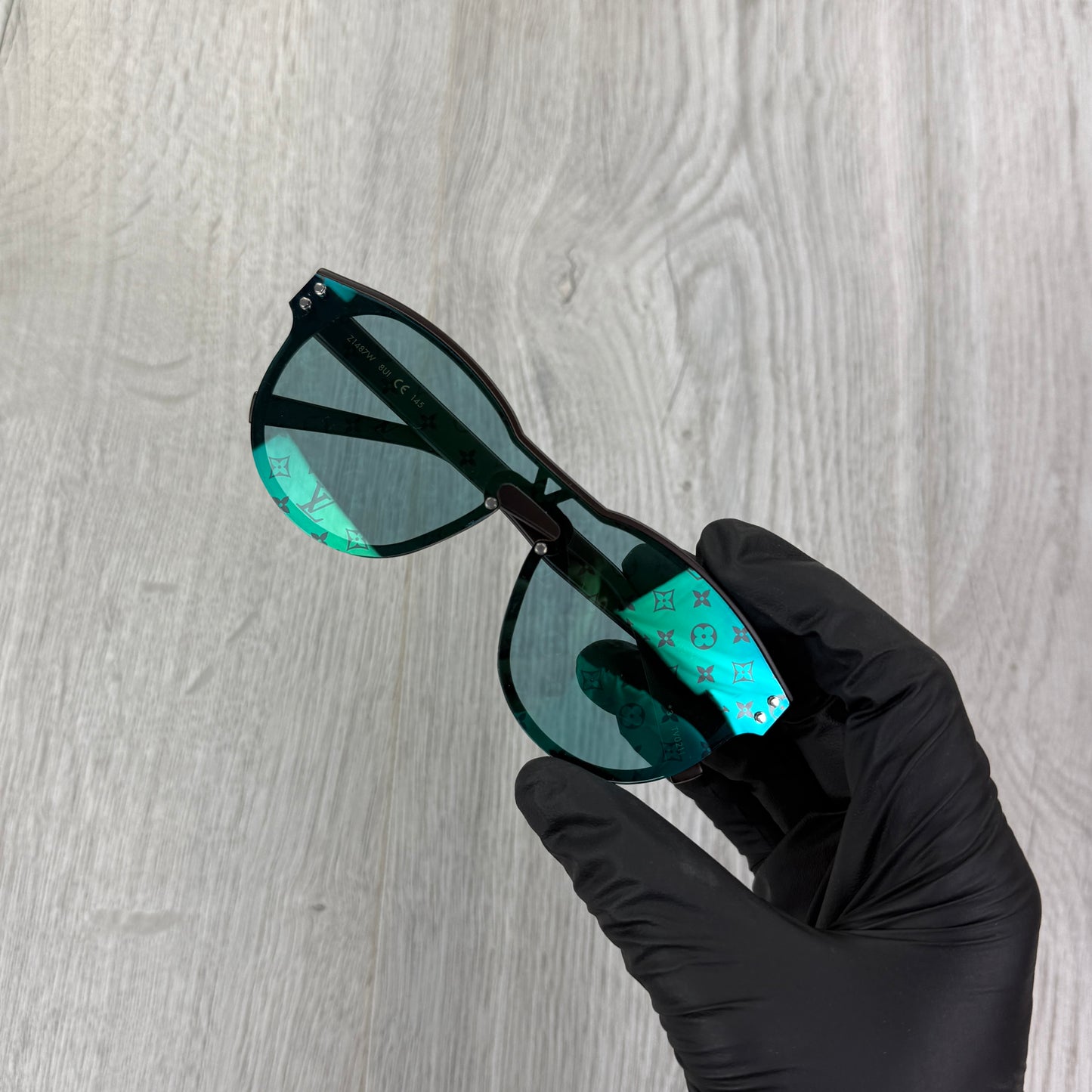 Louis Vuitton Men’s Blue Edition Round Waimea Sunglasses