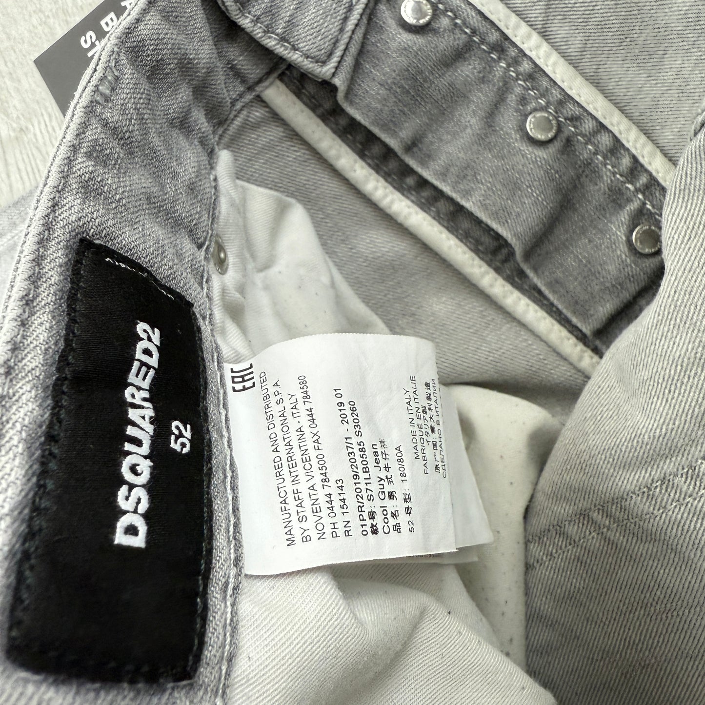 Dsquared2 Men’s Grey Distressed Jeans - 50