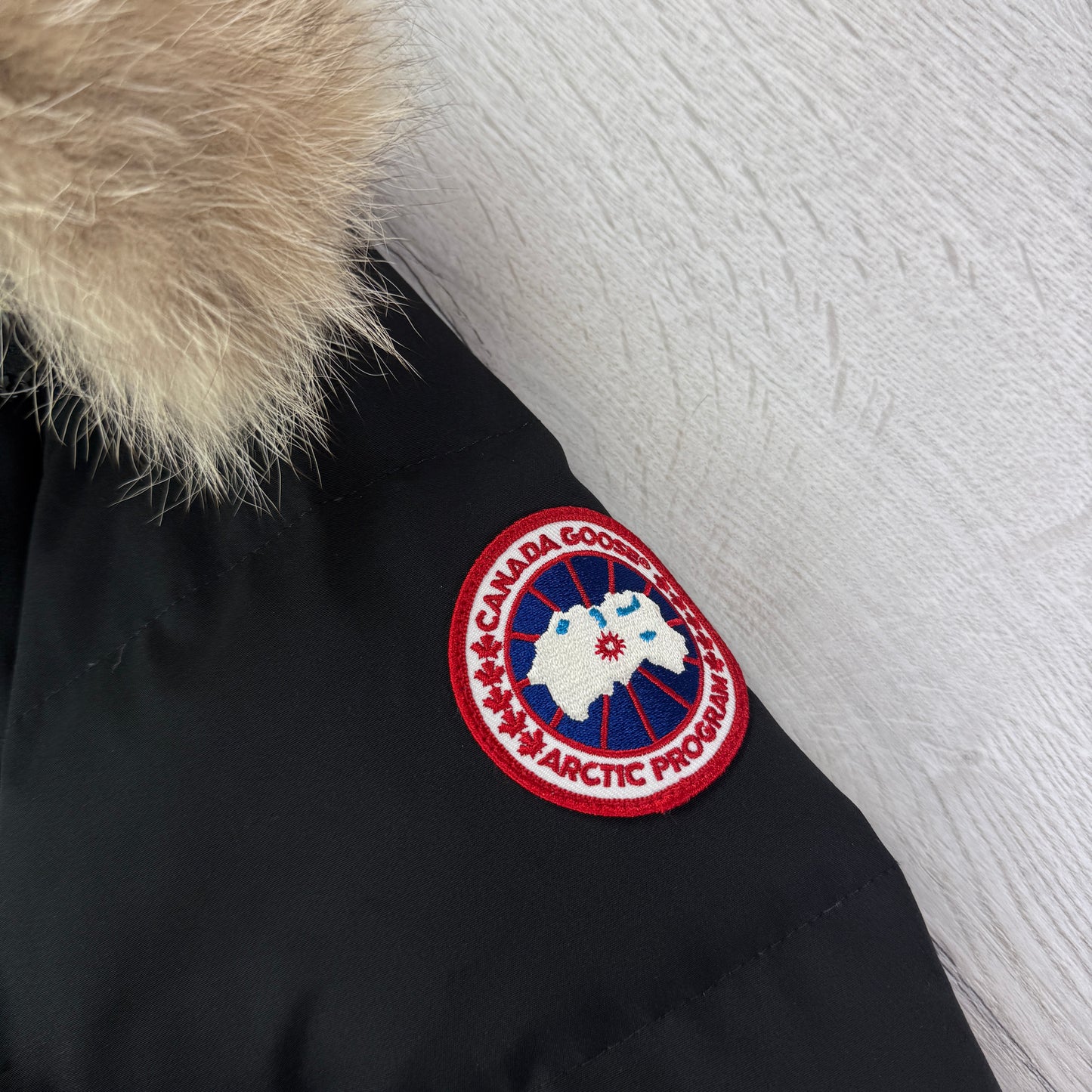 Canada Goose Men’s Black Carson Parker Jacket - Small