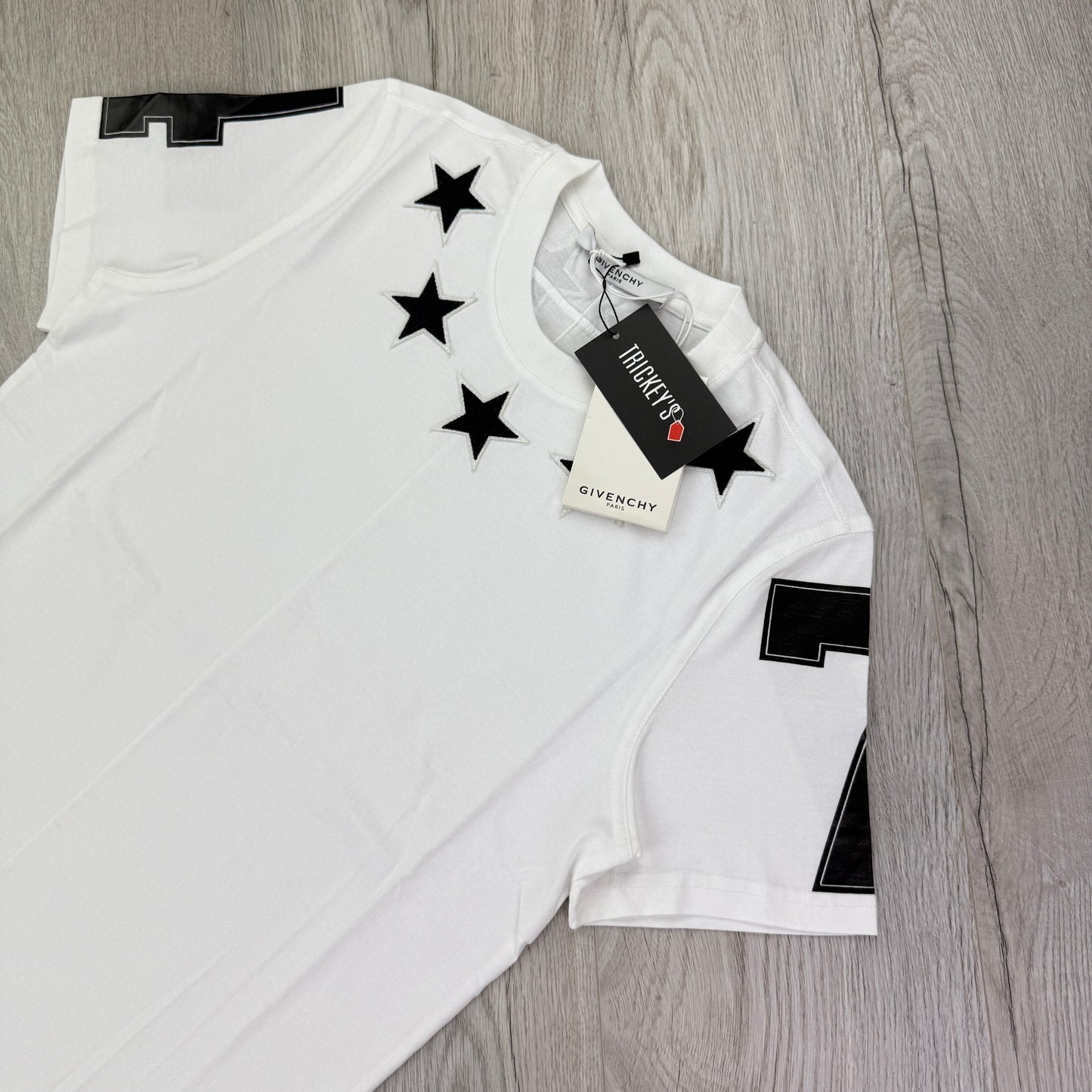 Givenchy Men’s White T-shirt Neckline Black Stars