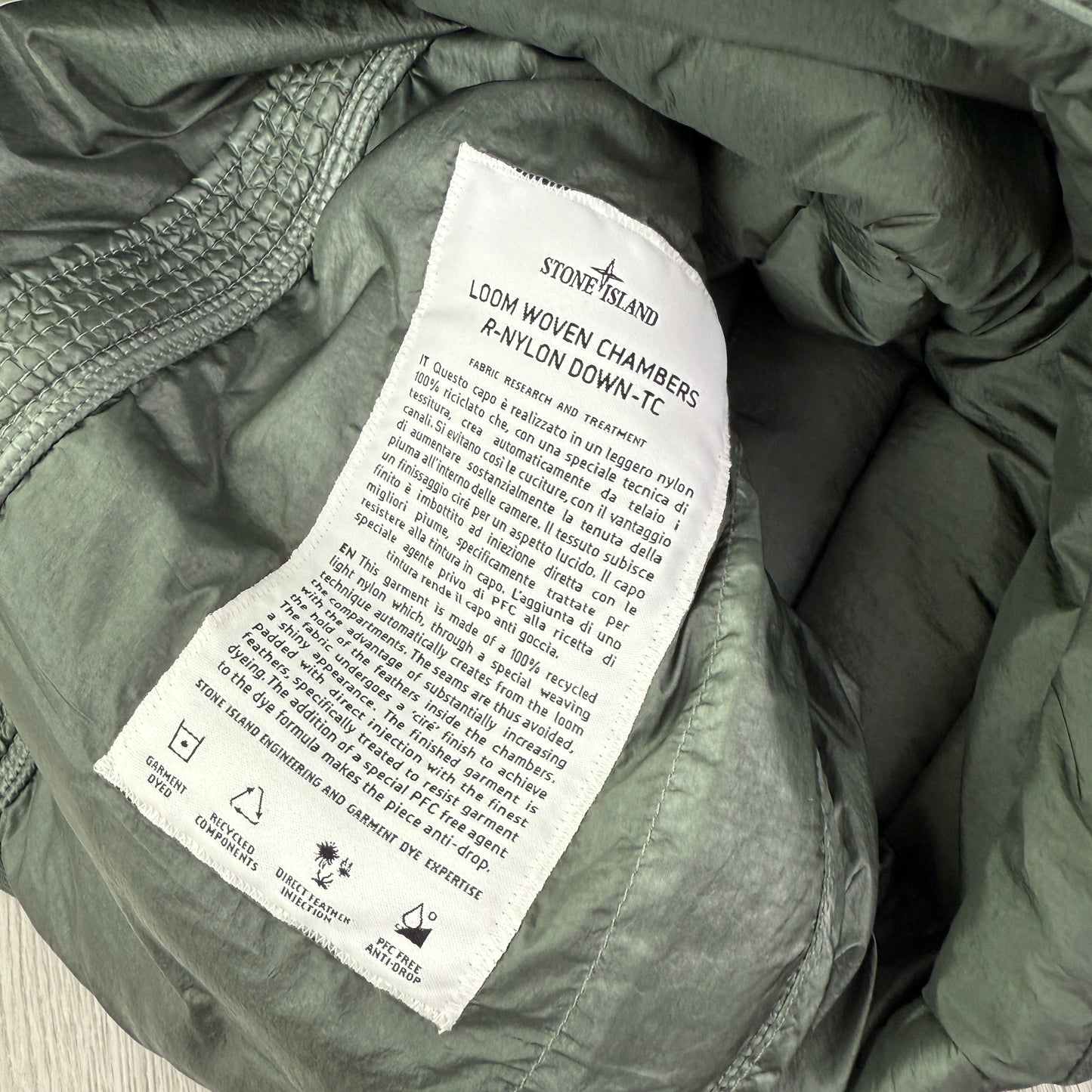 Stone Island Men’s Loom Woven R-Nylon Zip-up Padded Down-TC Jacket