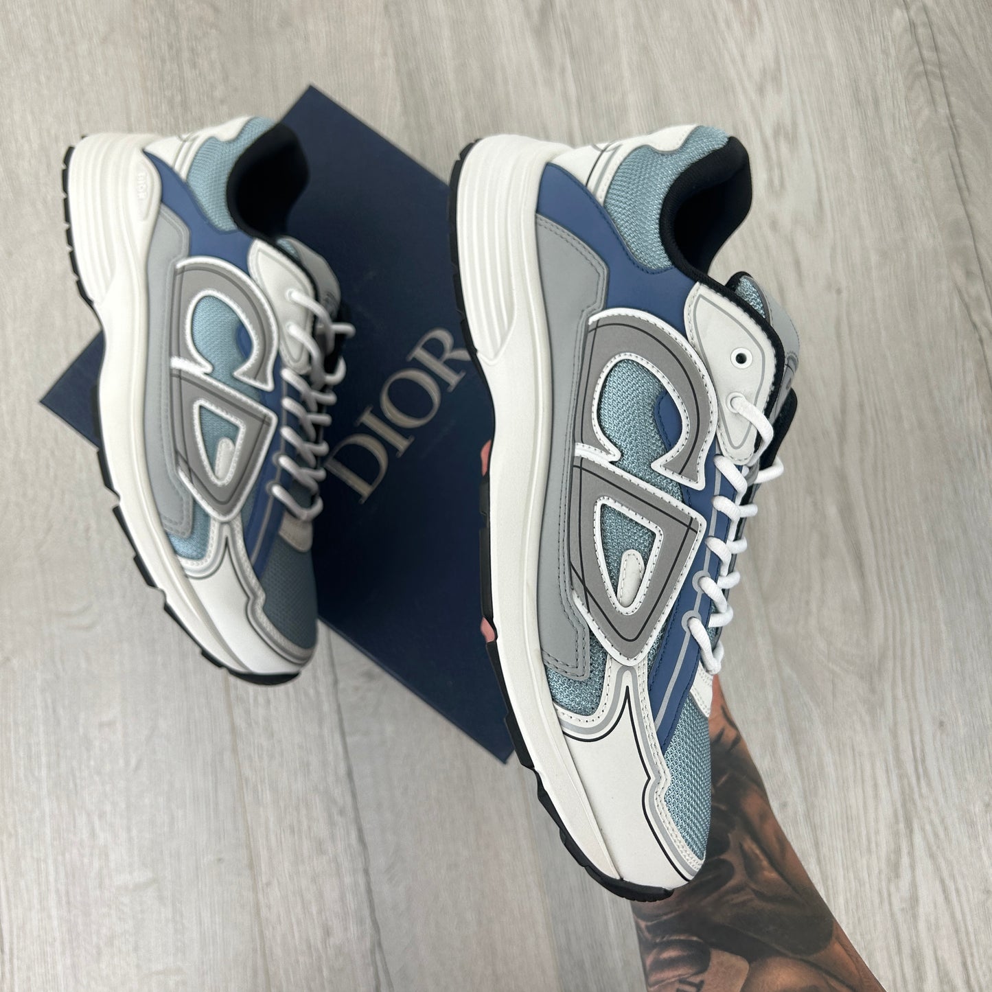 Dior B30 Men’s Baby Blue & White Trainers - 44 (Fit Uk 10)