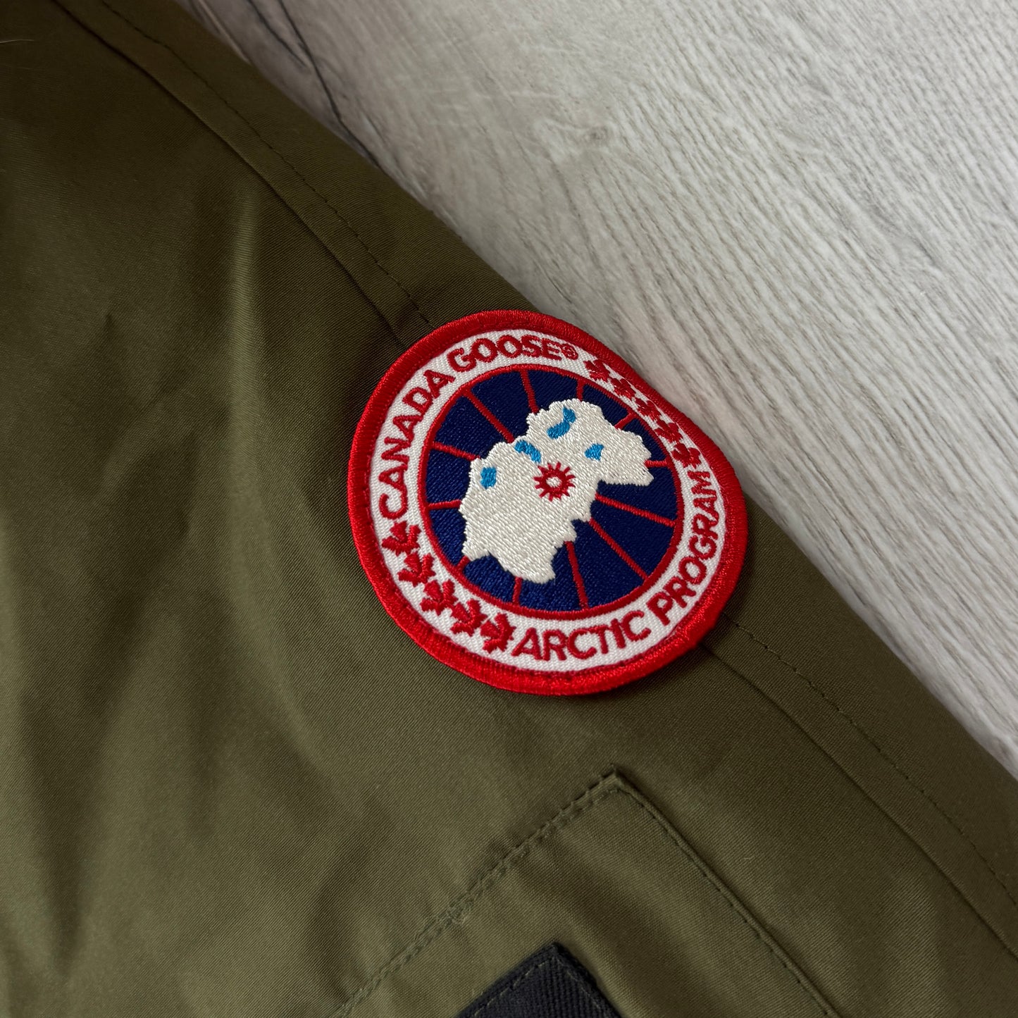 Canada Goose Men’s Khaki Chilliwack Jacket - XL