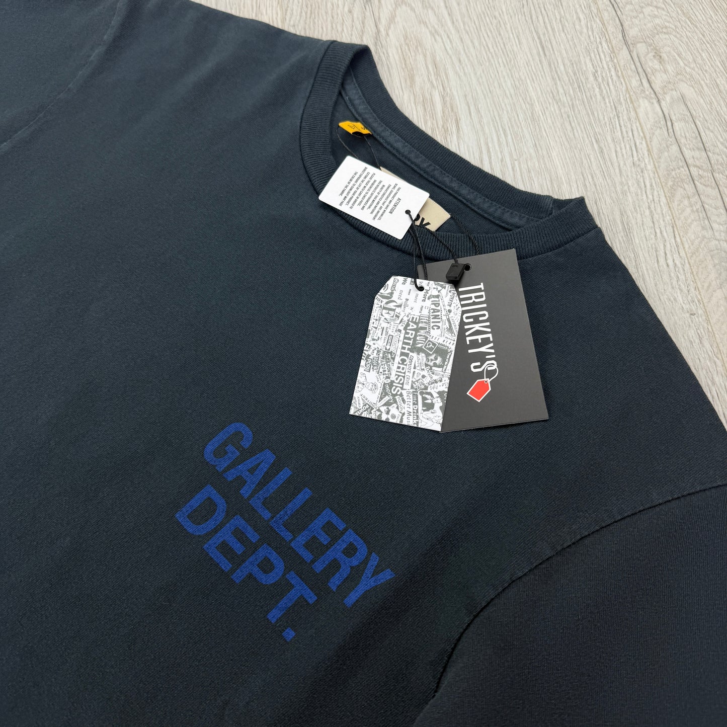 Gallery Dept Men’s Navy T-shirt