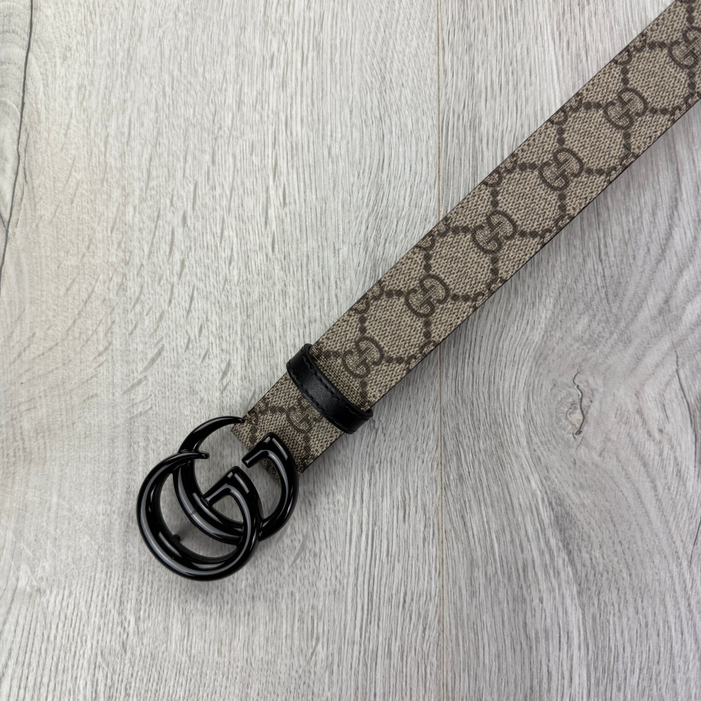 Gucci Men’s Beige Thin Belt Black GG Buckle