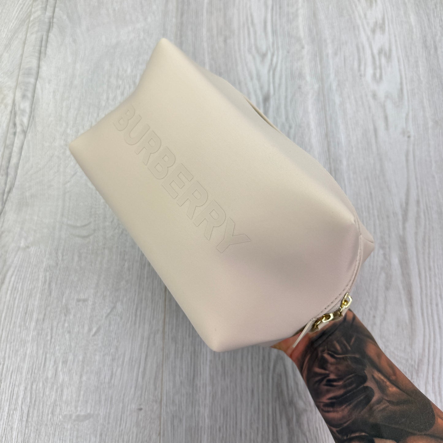 Burberry Beige / Cream Wash-bag