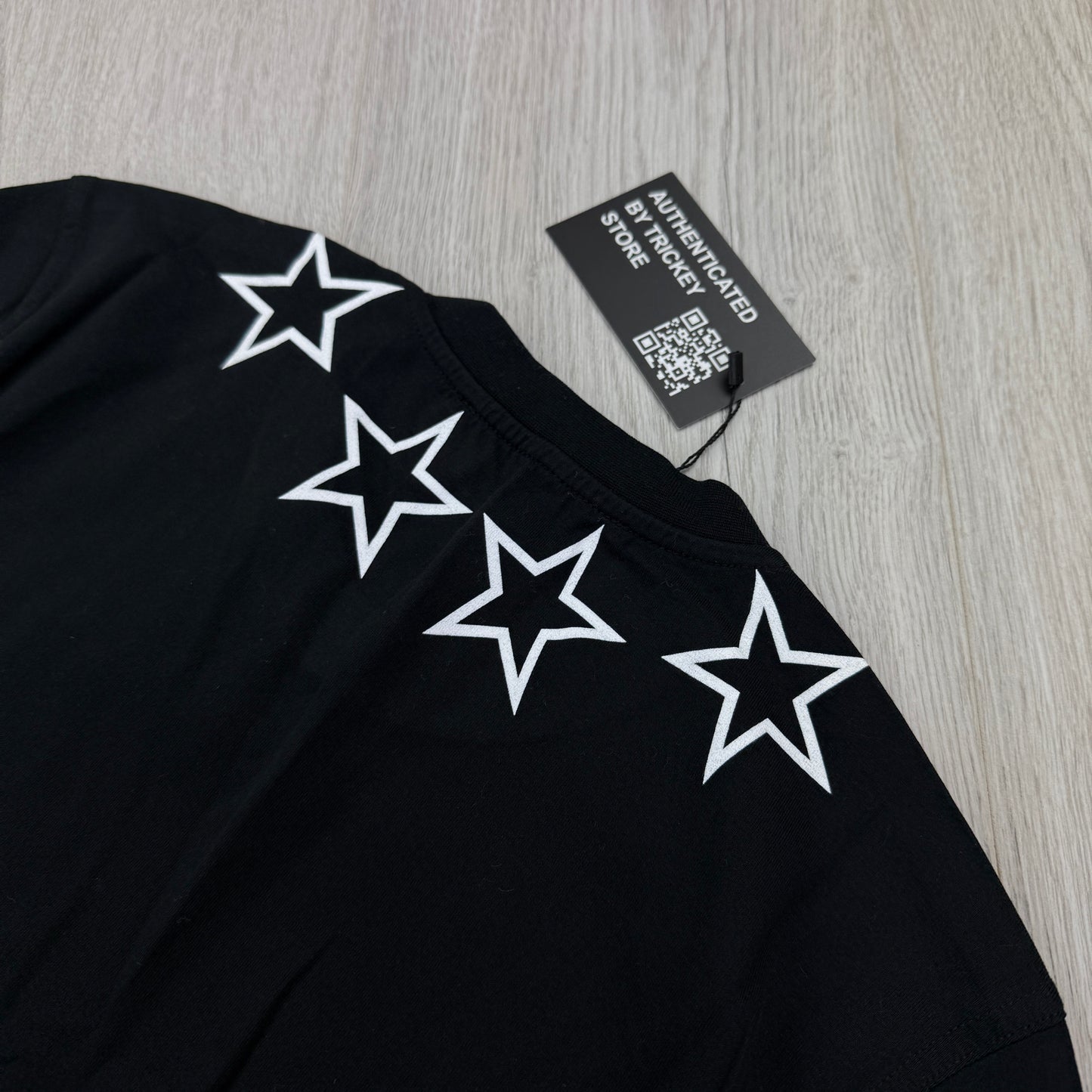 Givenchy Men’s Black Star Collar Slim T-shirt
