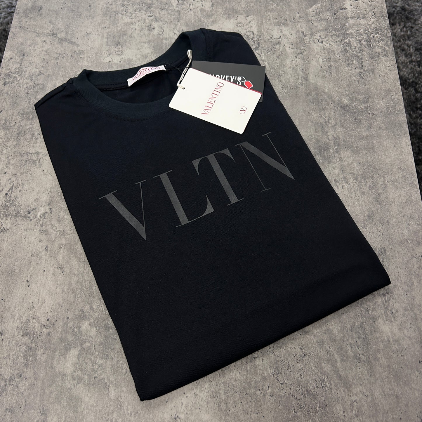 Valentino Men’s ‘VLTN’ Black T-shirt