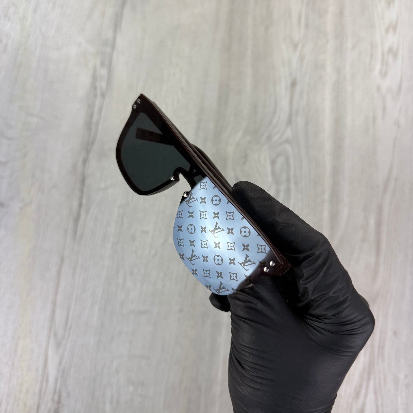 Louis Vuitton Men’s Waimea Brown Frame Sunglasses
