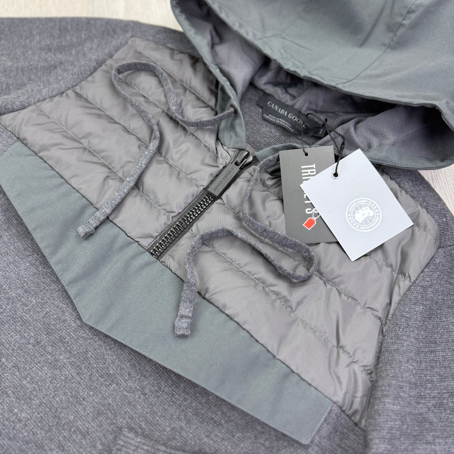 Canada Goose Men’s Grey 1/4 Zip Cardigan - Medium