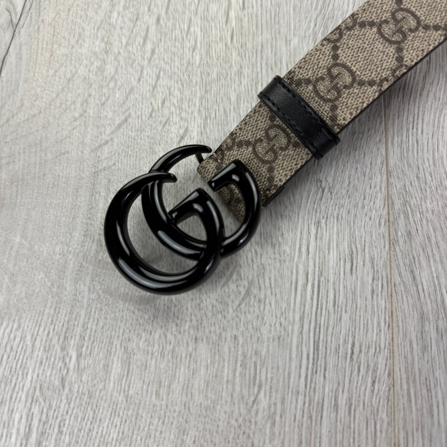 Gucci Men’s Beige Thin Belt Black GG Buckle