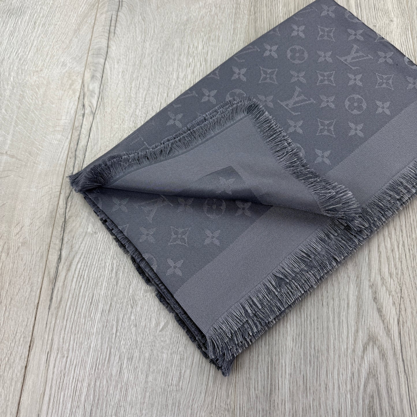 Louis Vuitton Shawls Monogram Shine Style Scarf