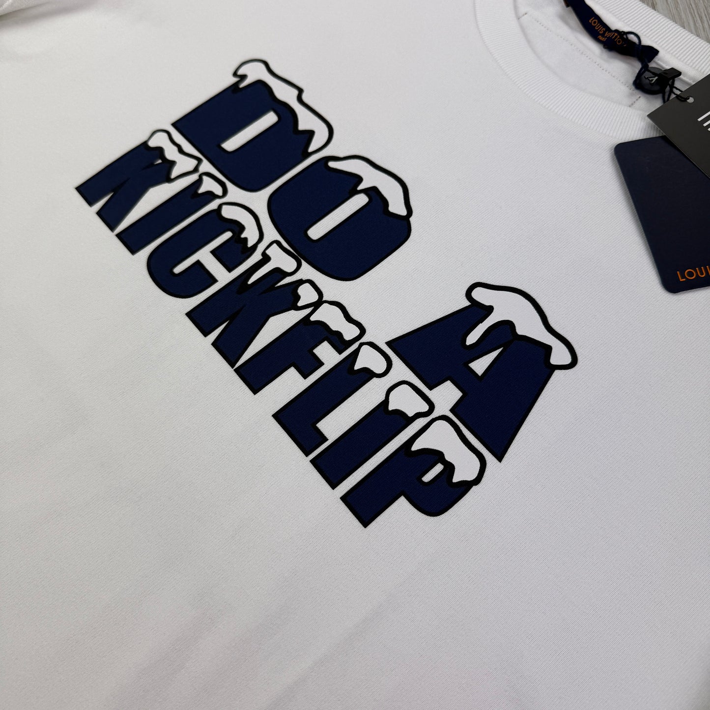 Louis Vuitton ‘Do a kickflip’ White T-shirt - Large