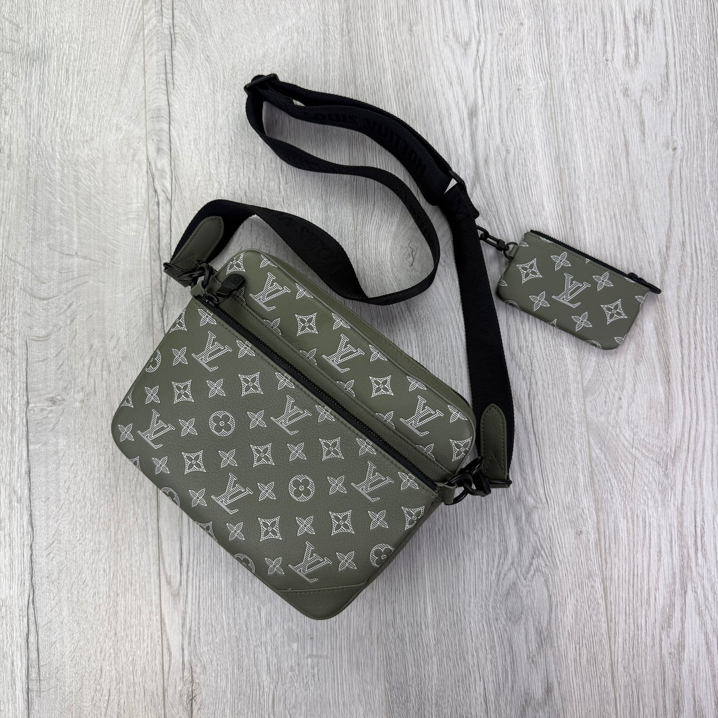 Louis Vuitton Men’s Olive / Khaki Monogram Trio Messenger Bag