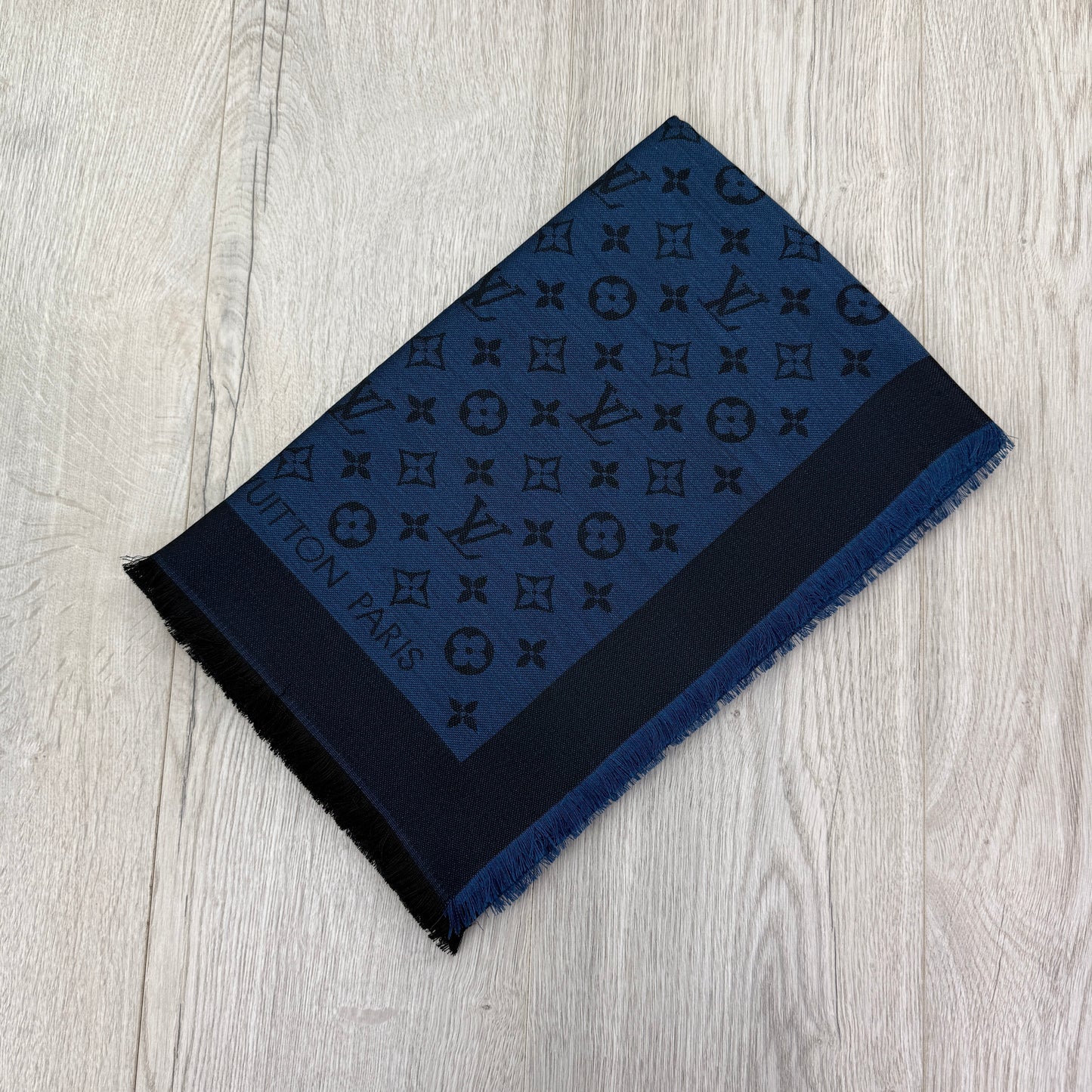 Louis Vuitton Shawls Blue Monogram Shine Style Scarf