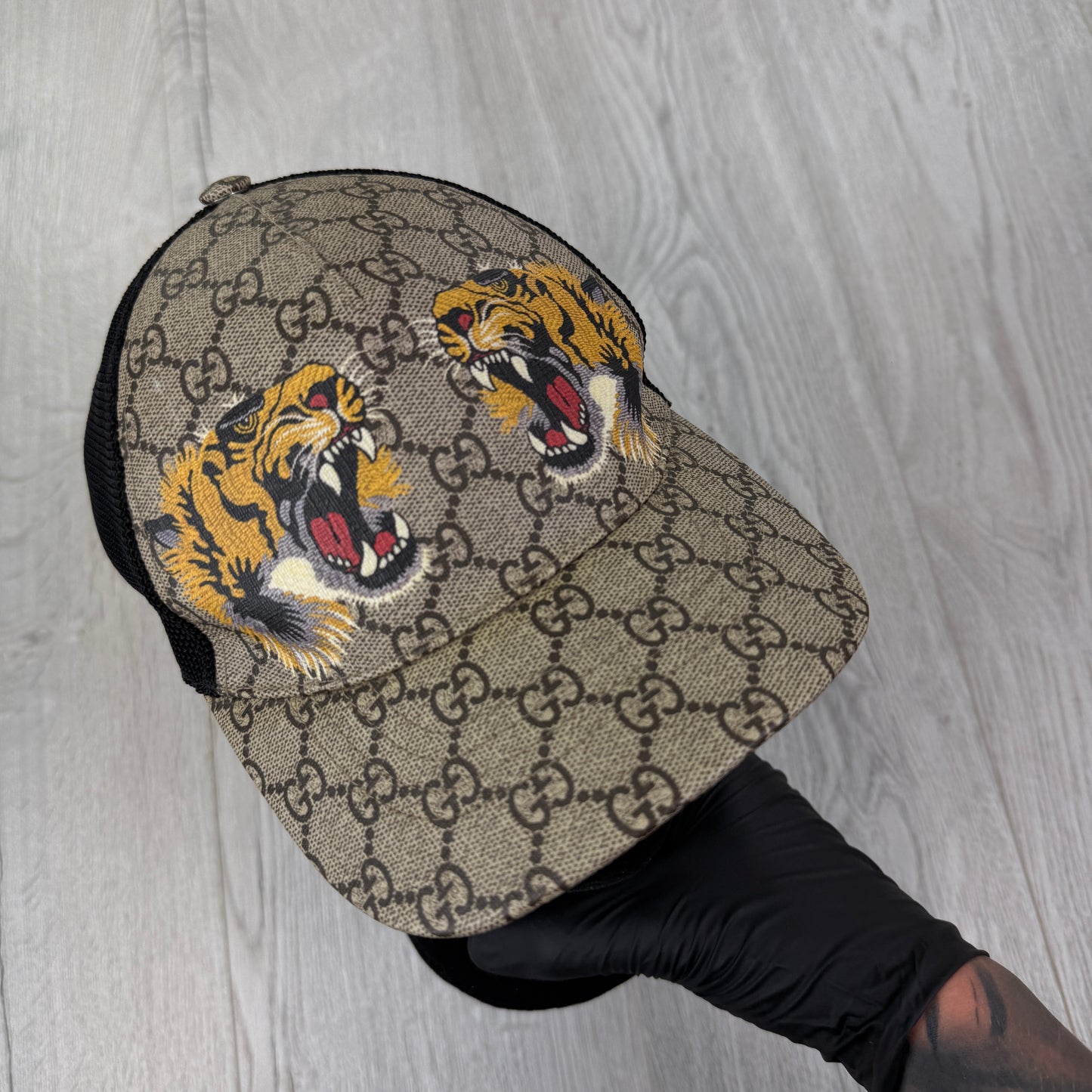 Gucci Men’s Beige GG Tiger Baseball Cap - Medium