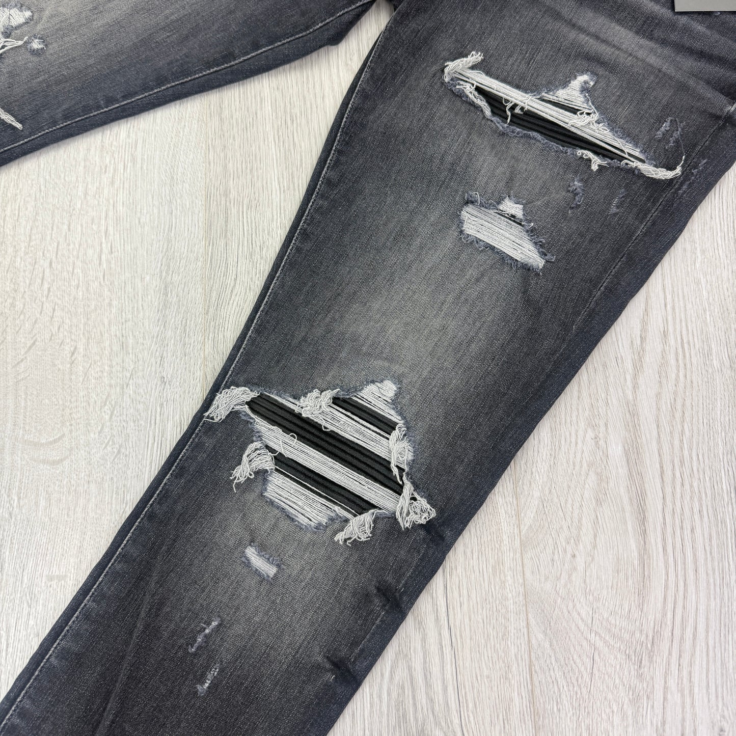 Amiri MX1 Grey Distressed Jeans - Uk 32