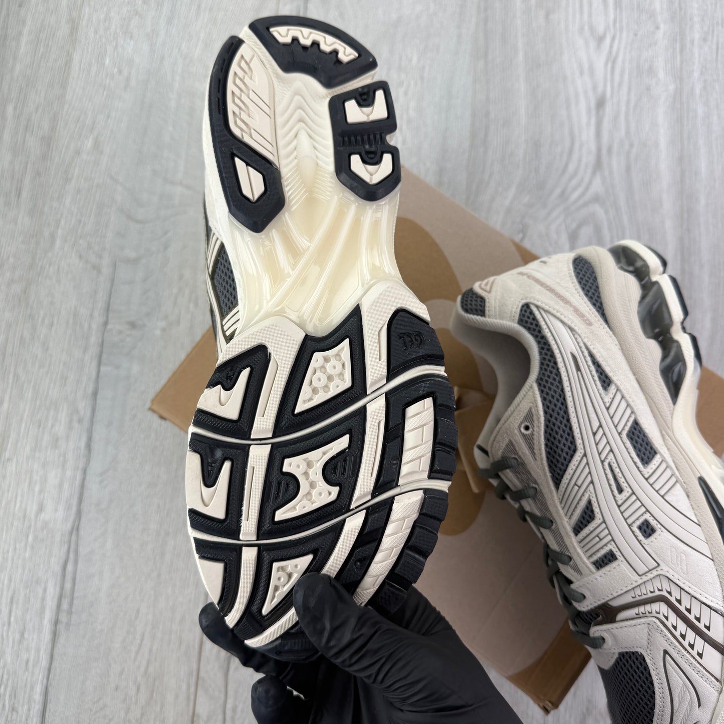 Asics Men’s Gel-kayano 14 Truffle Grey/Oatmeal Trainers - Uk 10.5