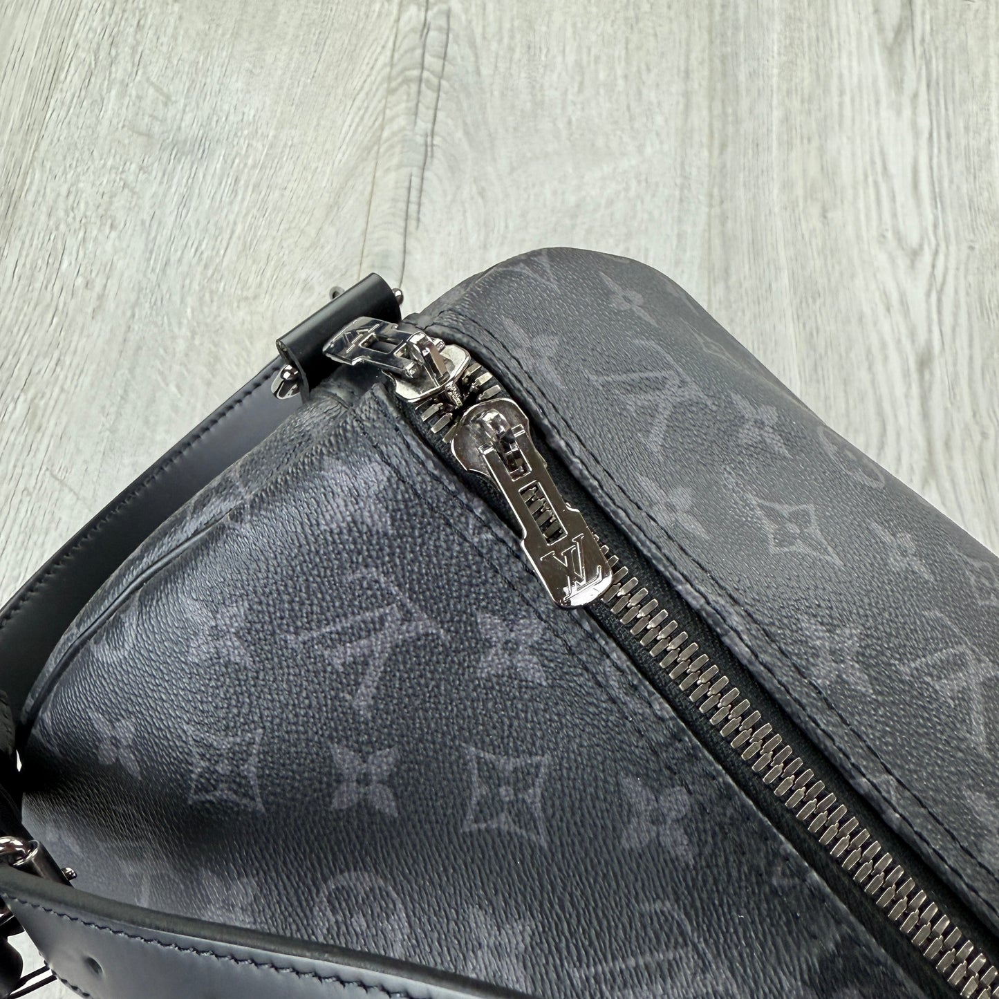 Louis Vuitton Men’s Black Monogram Keepal Bag - 55