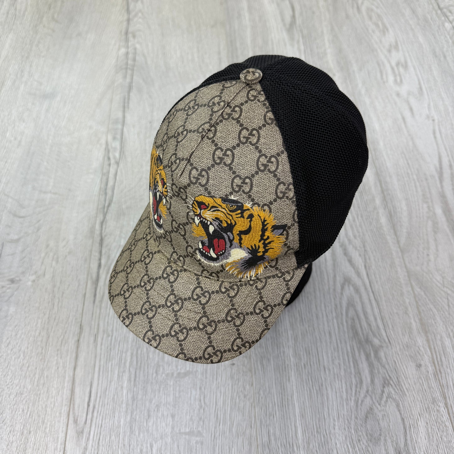 Gucci Men’s Beige GG Tiger Baseball Cap - Medium