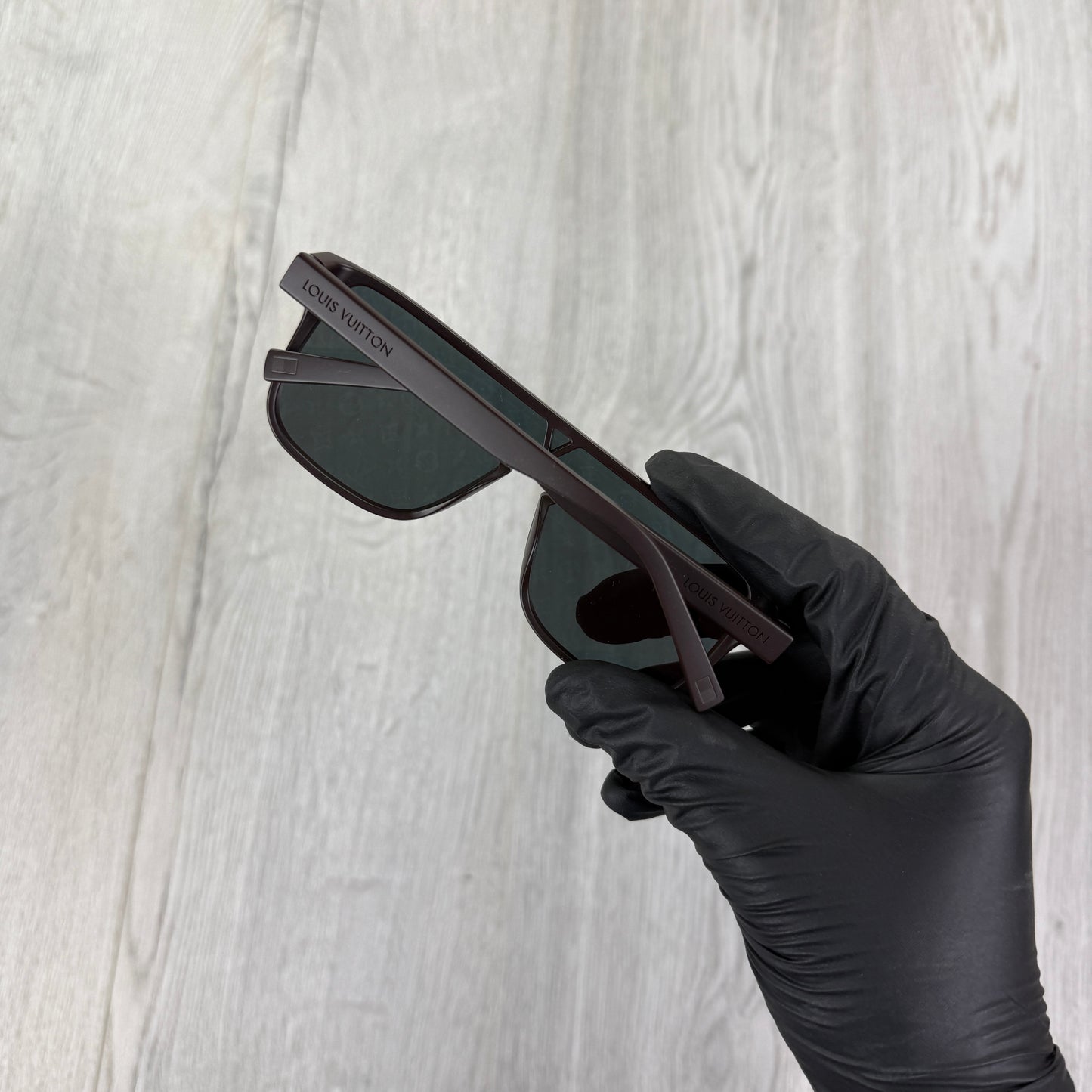 Louis Vuitton Men’s Waimea Brown Frame Sunglasses