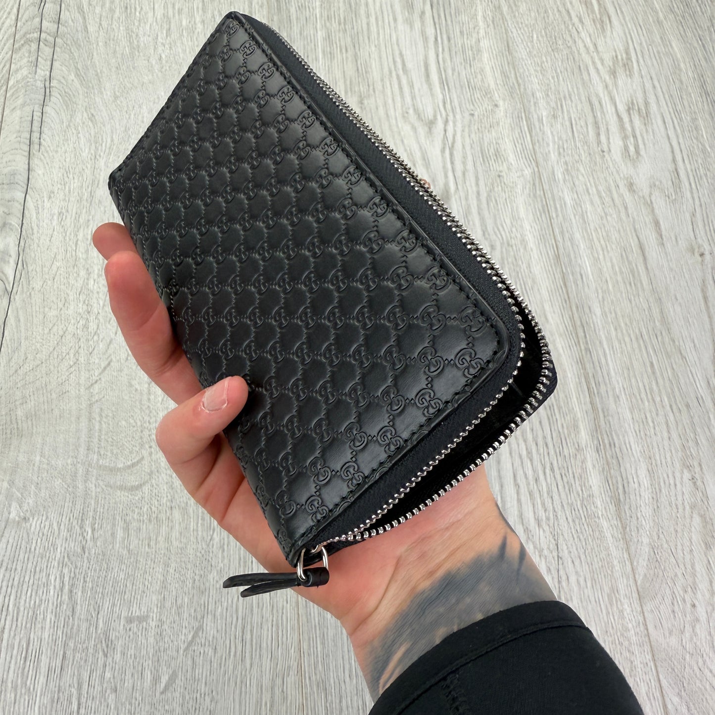 Gucci Black Leather GG Interlocking Zip-up Purse