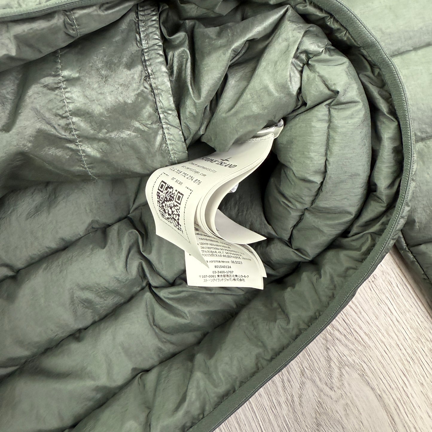 Stone Island Men’s Loom Woven R-Nylon Zip-up Padded Down-TC Jacket