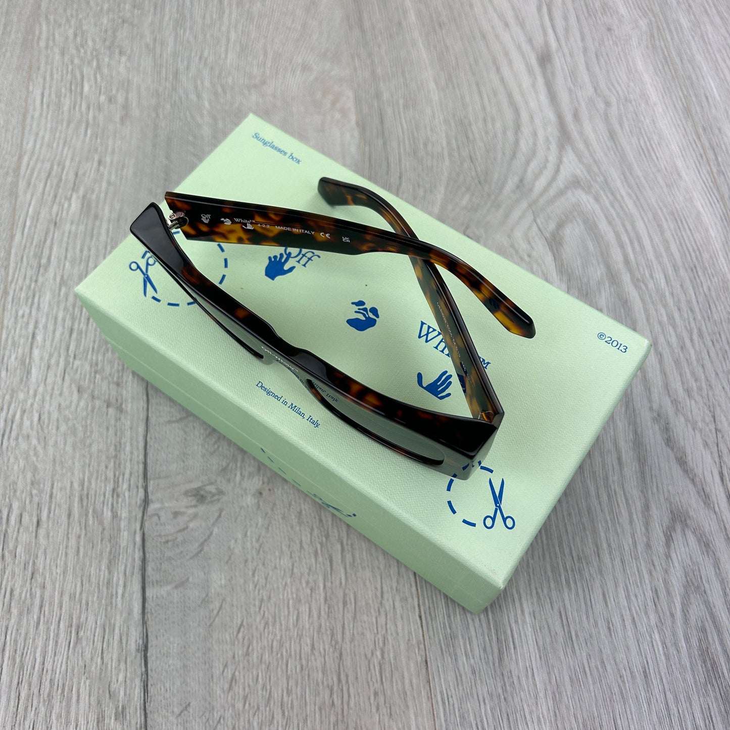 Off White Men’s Virgil Sunglasses