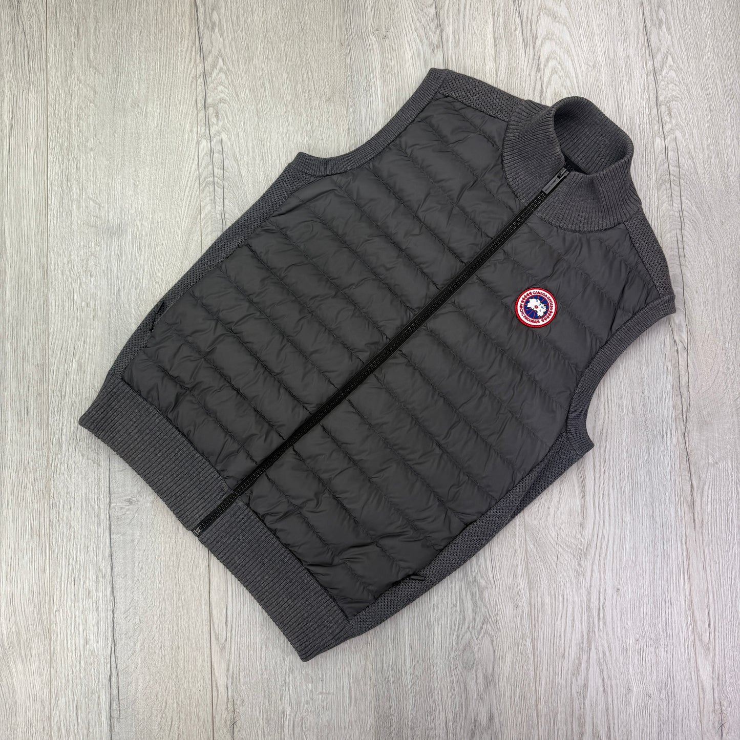 Canada Goose Men’s Dark Grey Padded / Knitted Gilet - Medium