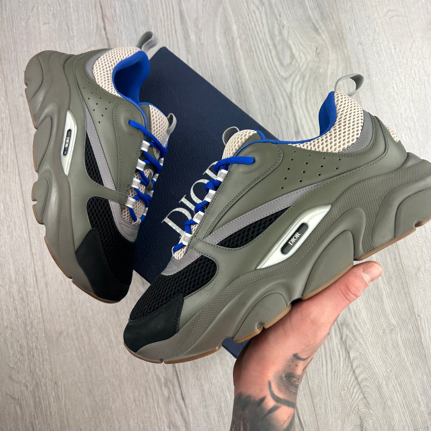 Dior B22 Men’s Khaki Green & Blue Trainers - 45 (Uk 10/10.5)