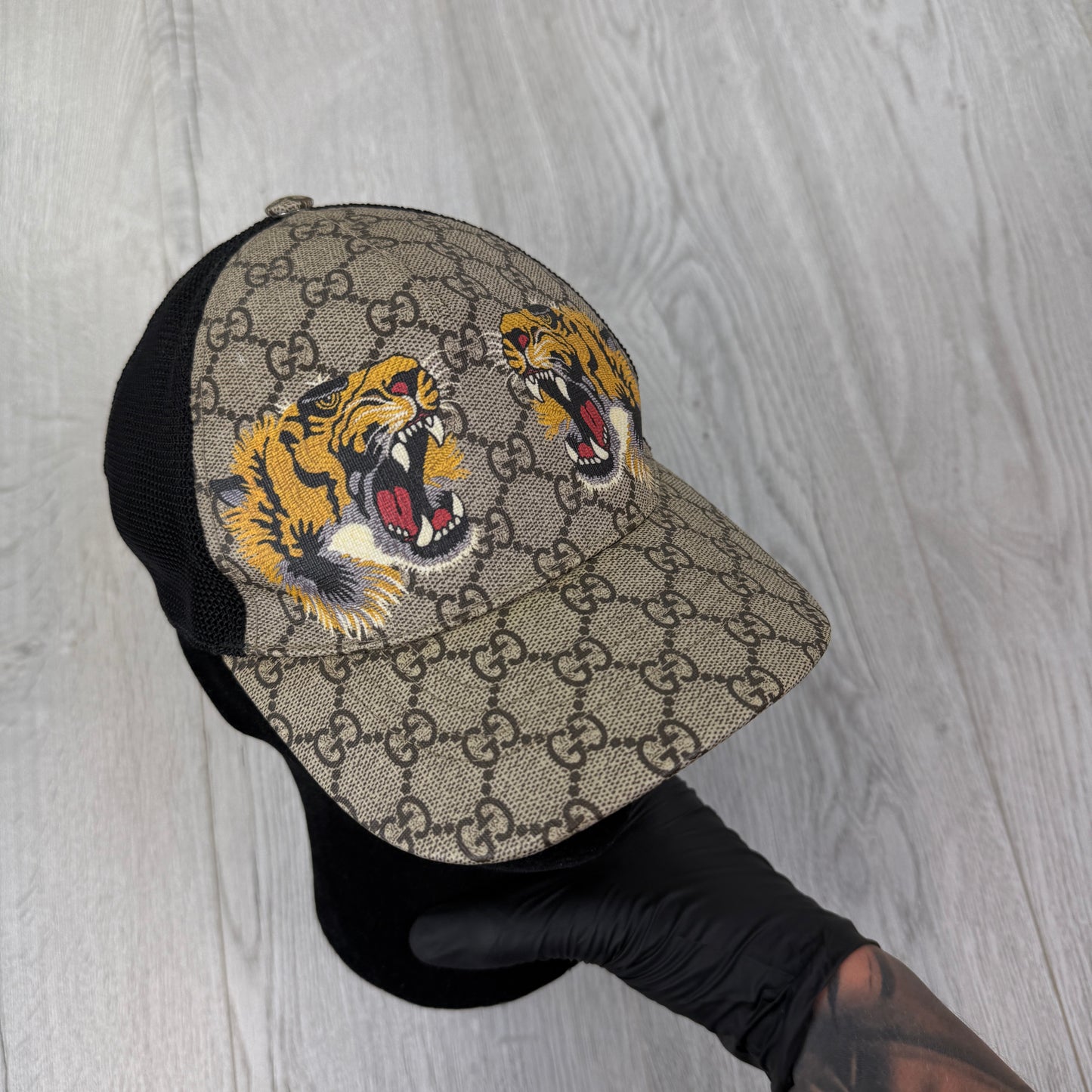 Gucci Men’s Beige GG Tiger Baseball Cap - Medium