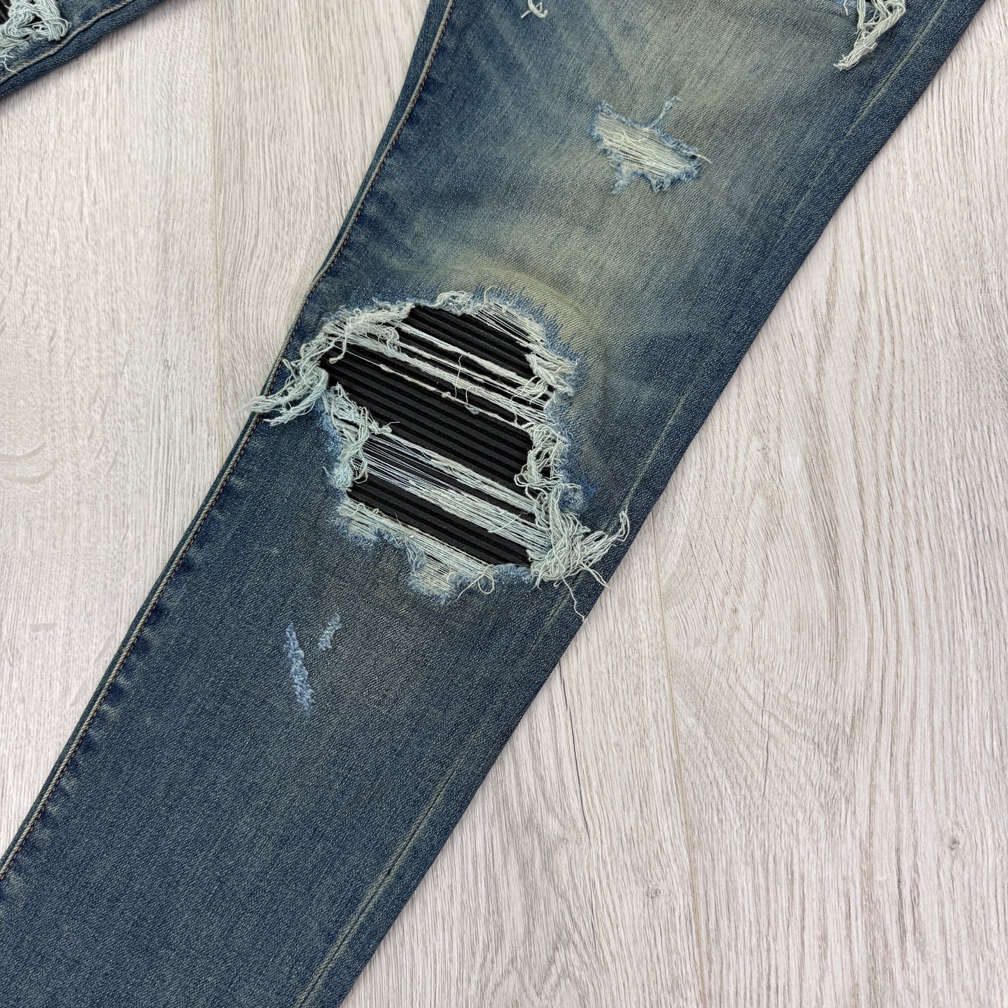 Amiri Men’s Blue MX1 Distressed Ripped Jeans - Uk 32