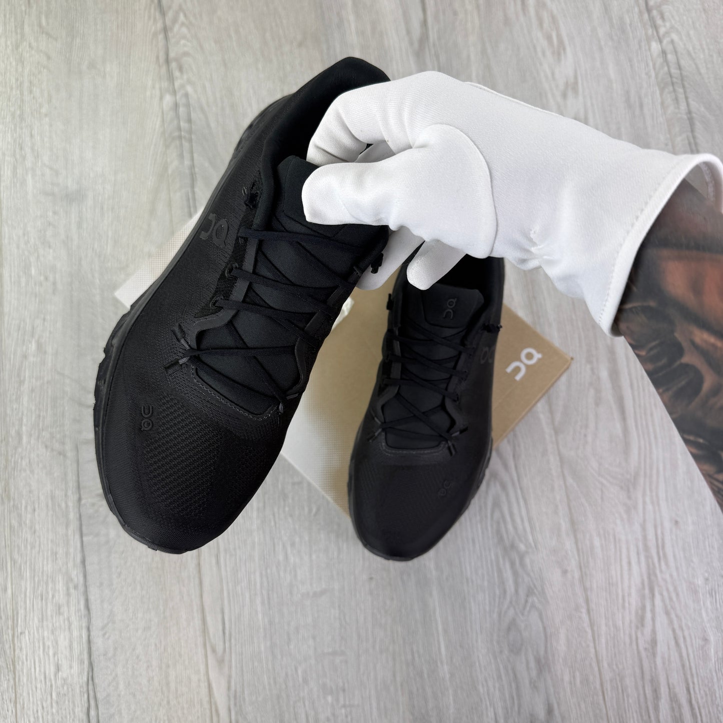 On Running Cloudtilt Black Trainers - Uk 9.5