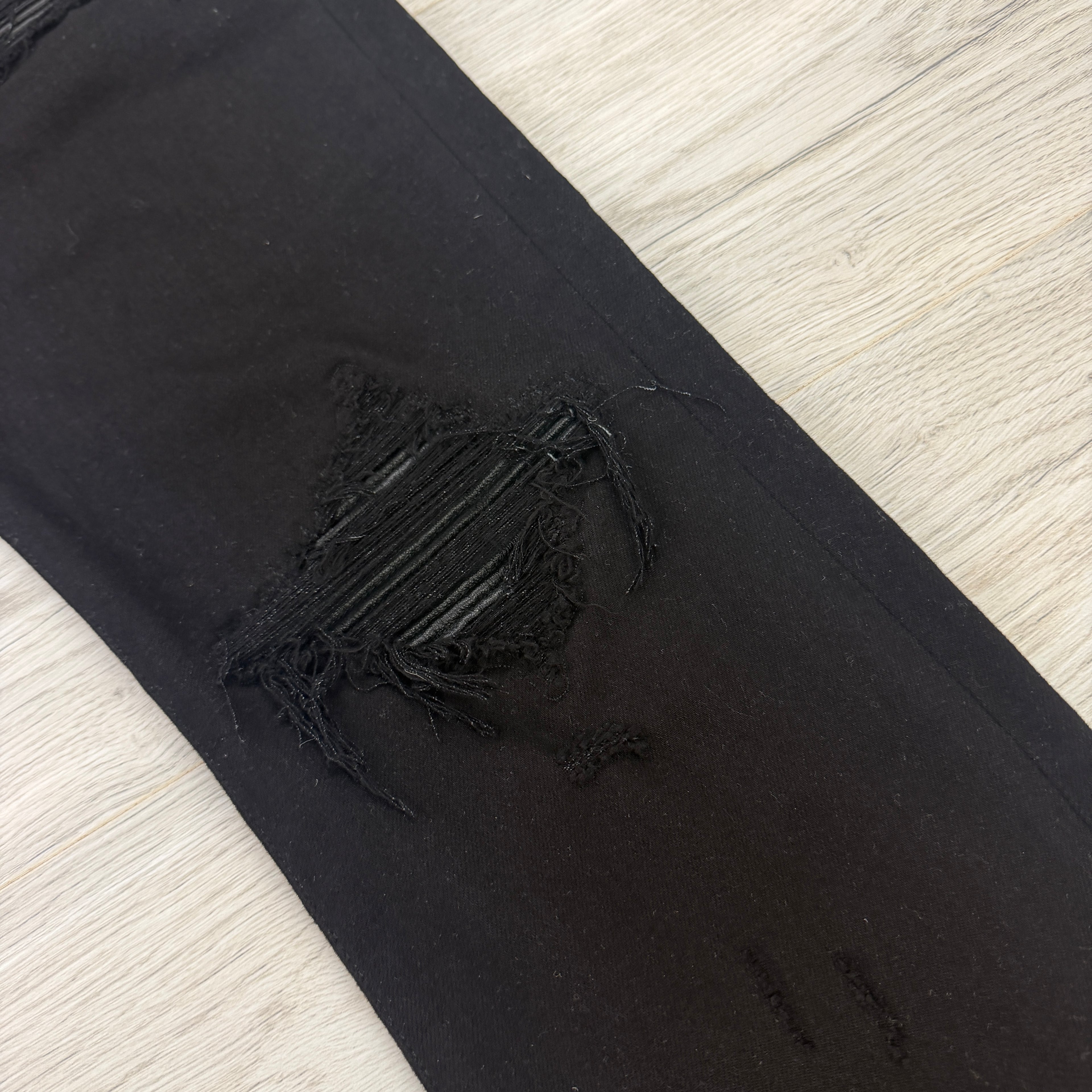 Amiri Men’s All Black Distressed Jeans - Uk 34