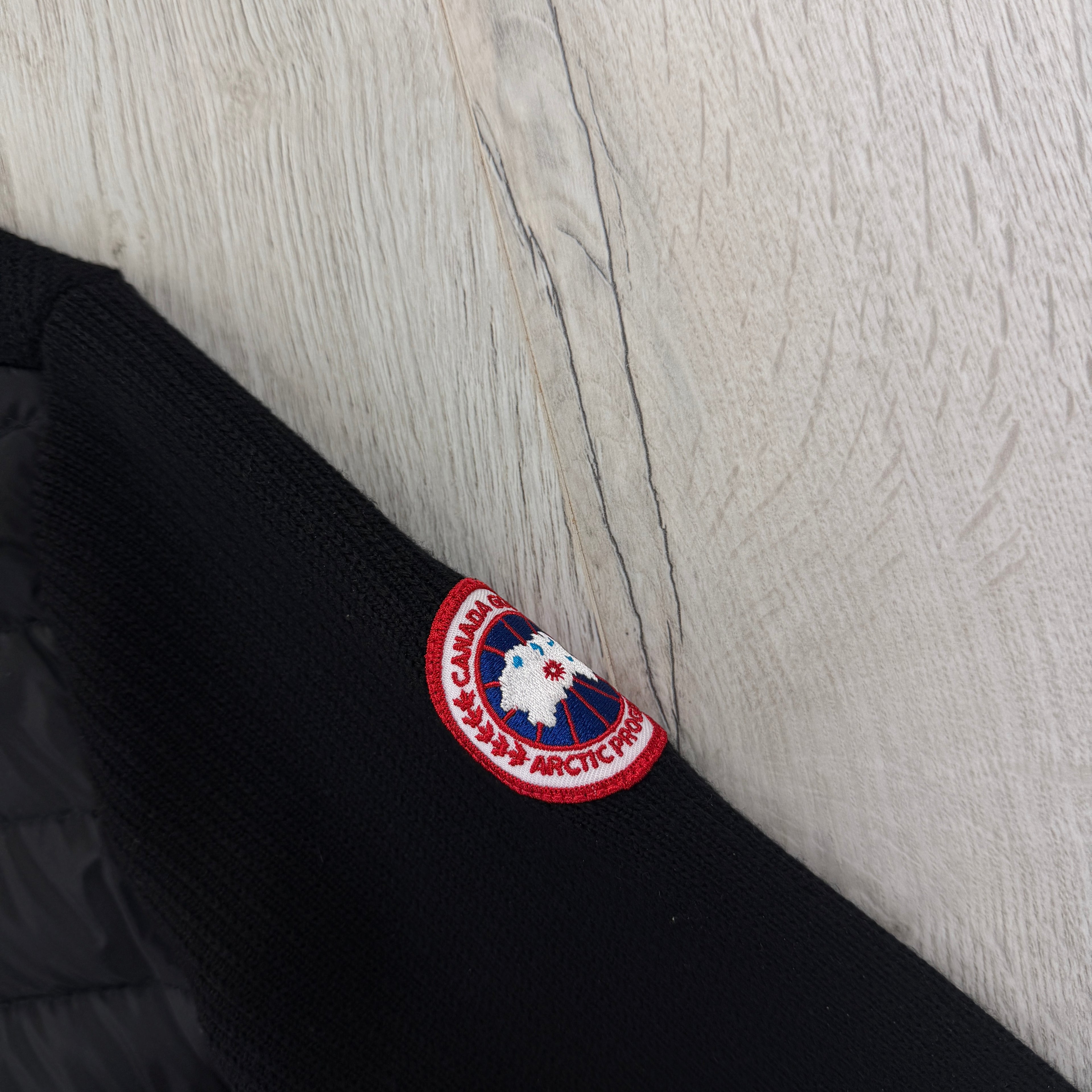 Canada Goose Men’s Black Zip-up Hybridge Knit Jacket