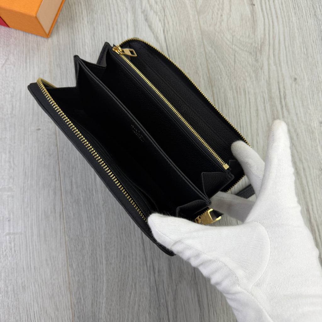 Louis Vuitton Women’s Black Gold Clémence Wallet