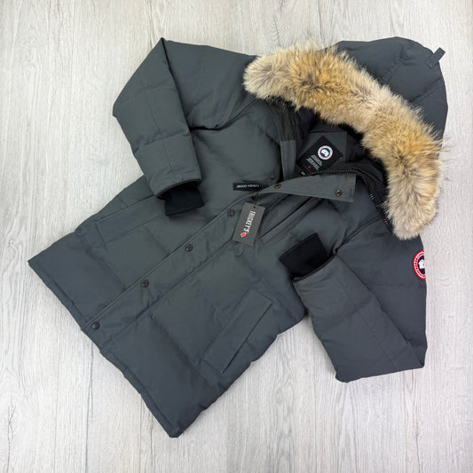 Canada Goose Men’s Graphite Carson Parka Jacket With Fur - XS
