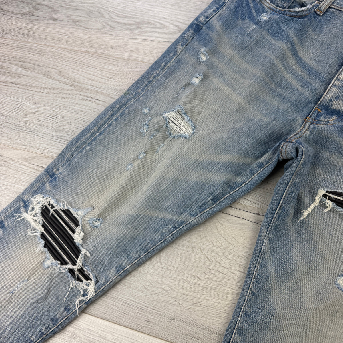 Amiri Men’s Light Blue Denim MX1 Jeans - Uk 34