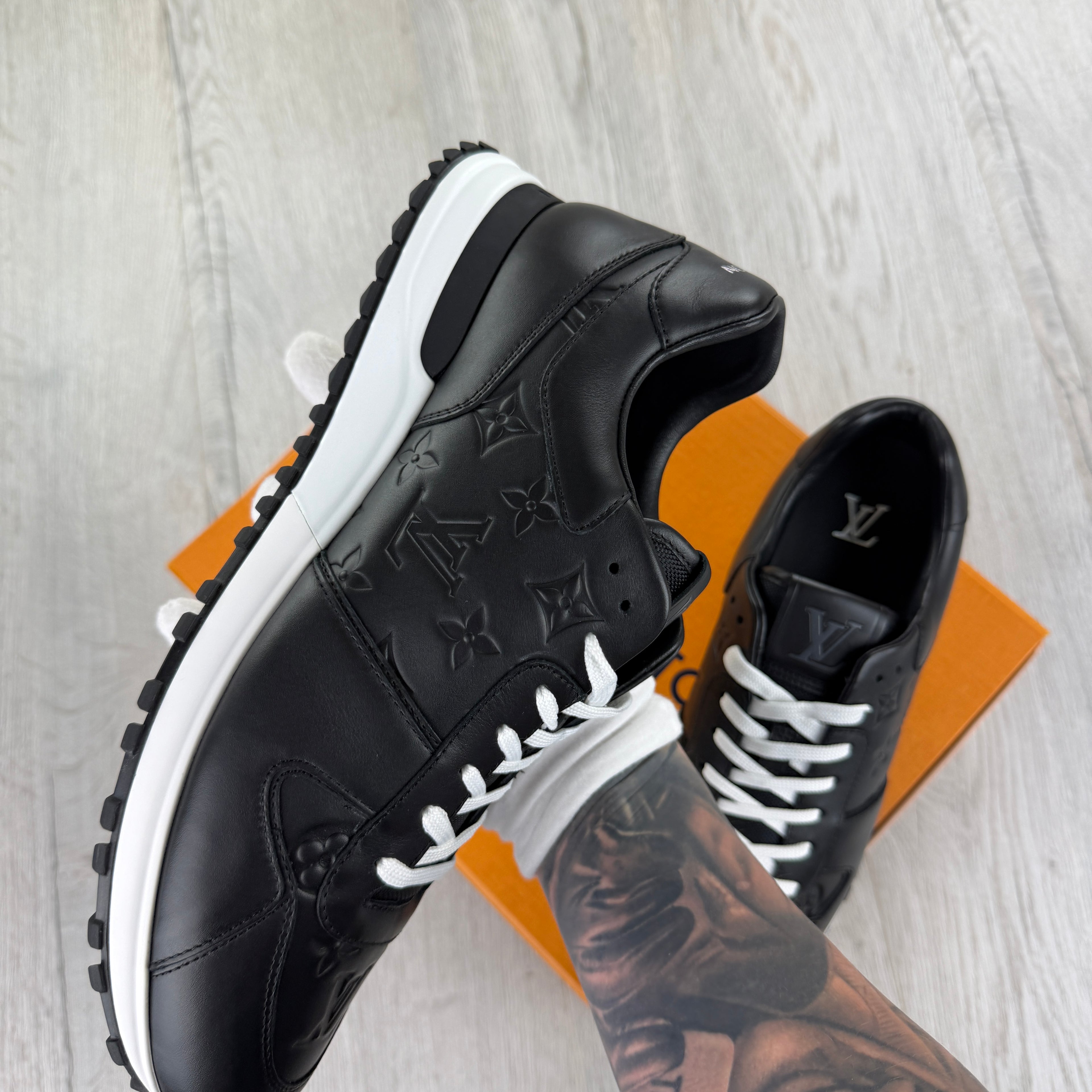 Louis Vuitton Men’s Black Leather Run Away Trainers - Uk 10