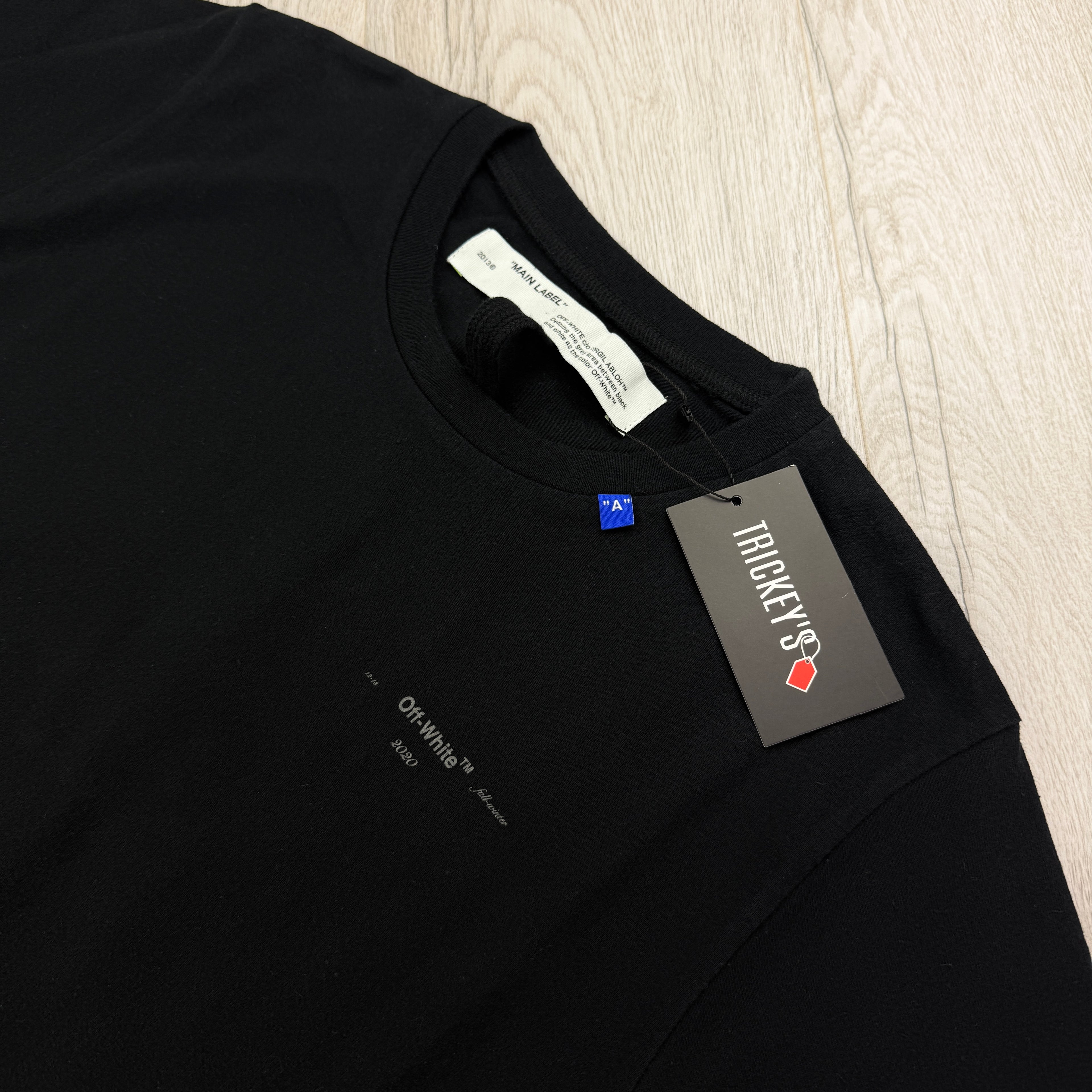 Off White Men’s Black T-shirt